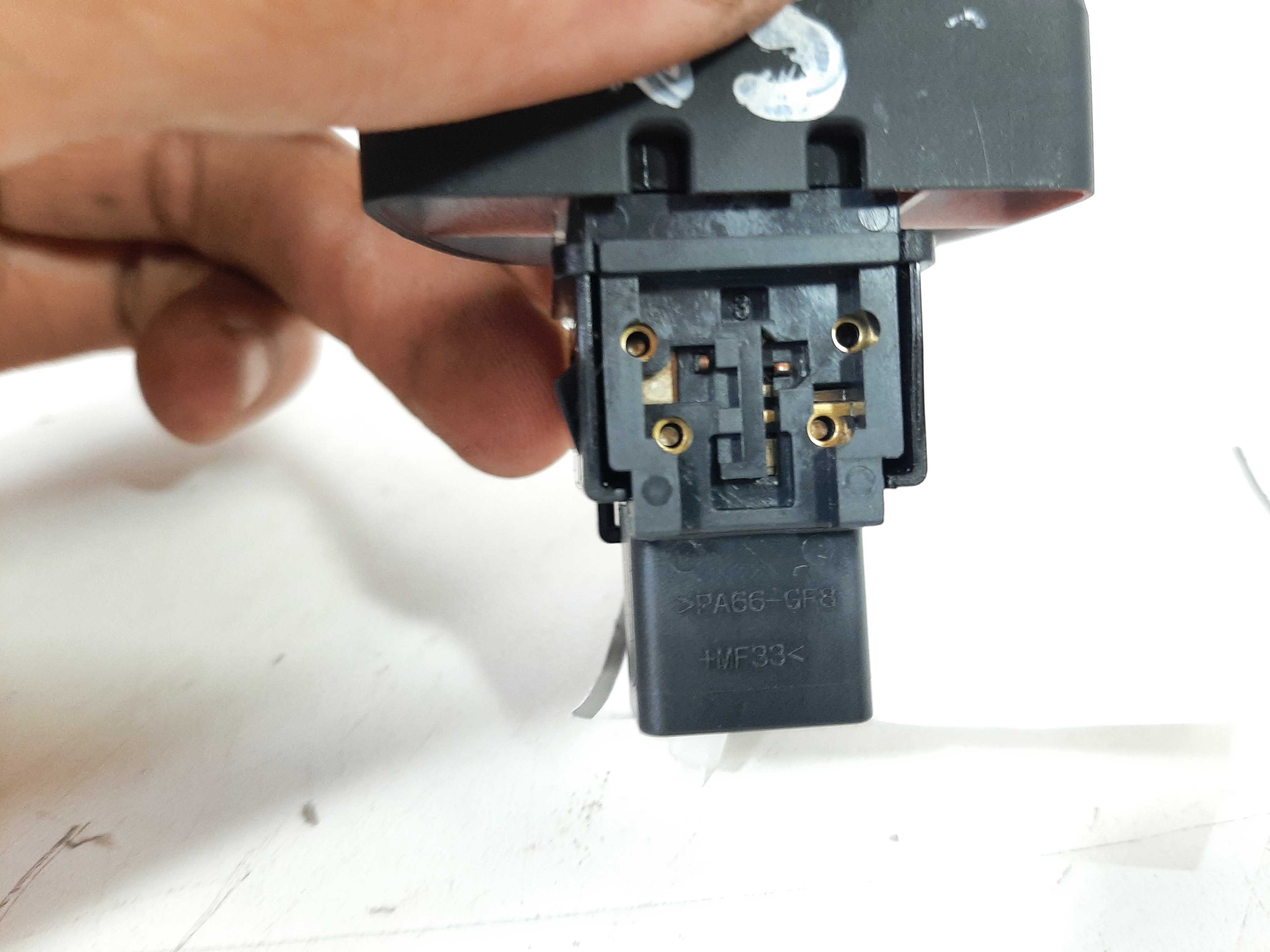 Botão Interruptor Pisca Alerta Nissan March 2012 2013 2014 4
