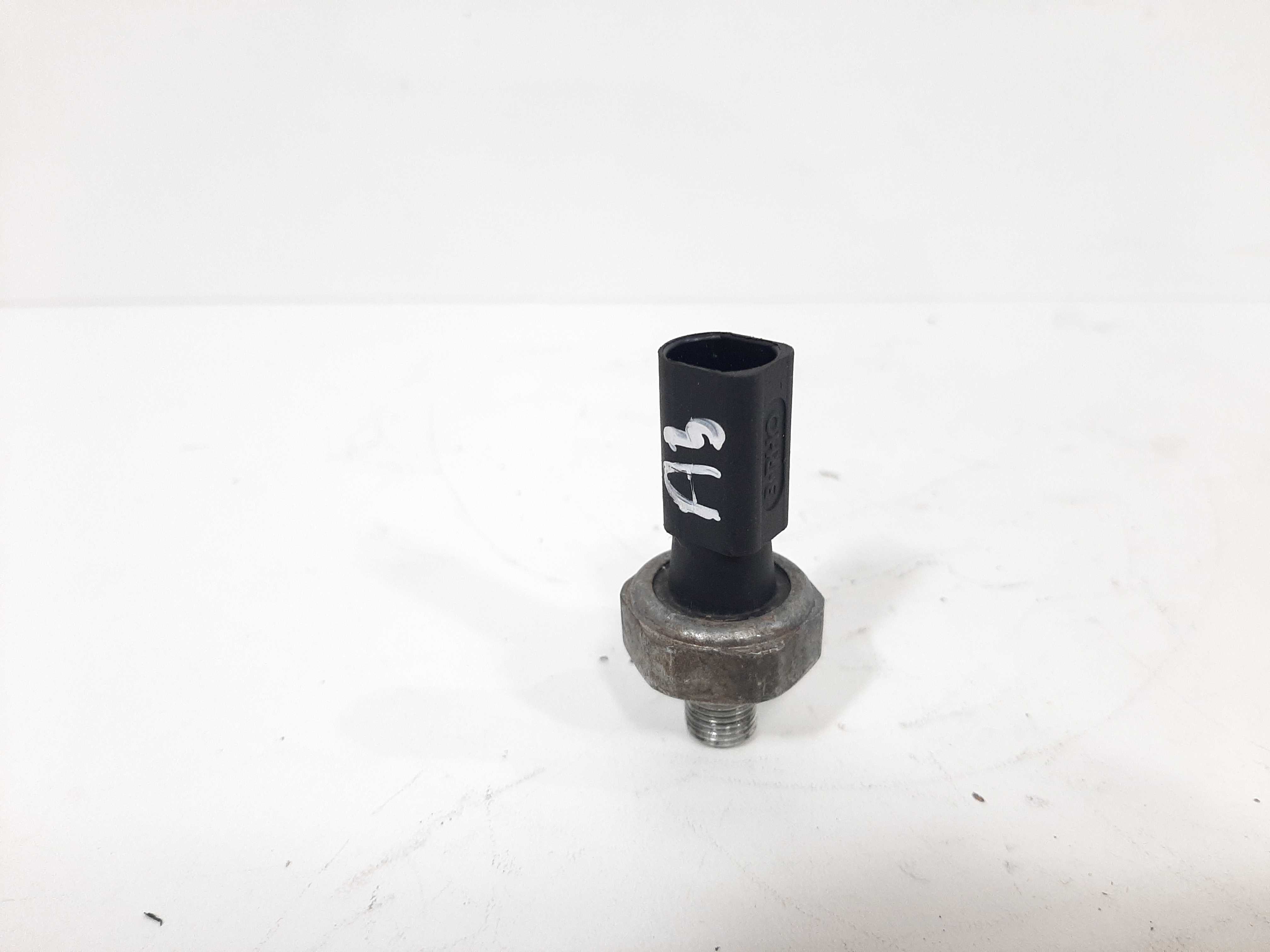 Sensor Pressão De Óleo Audi A3 / Golf 1.8 20v 1999 A 2006 1