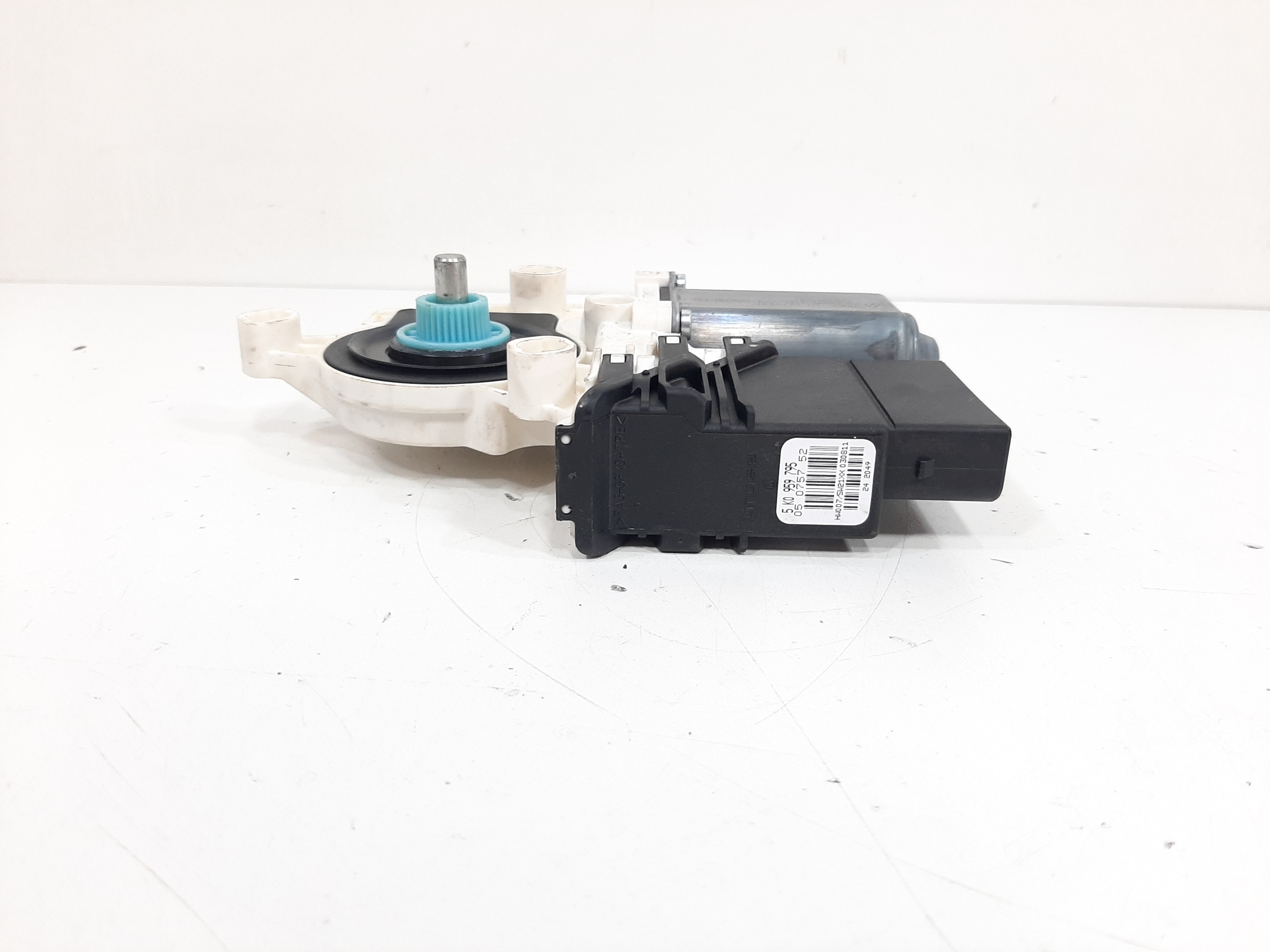 Motor Vidro Elétrico Traseiro Direito Vw Tiguan 2012 A 2017 8