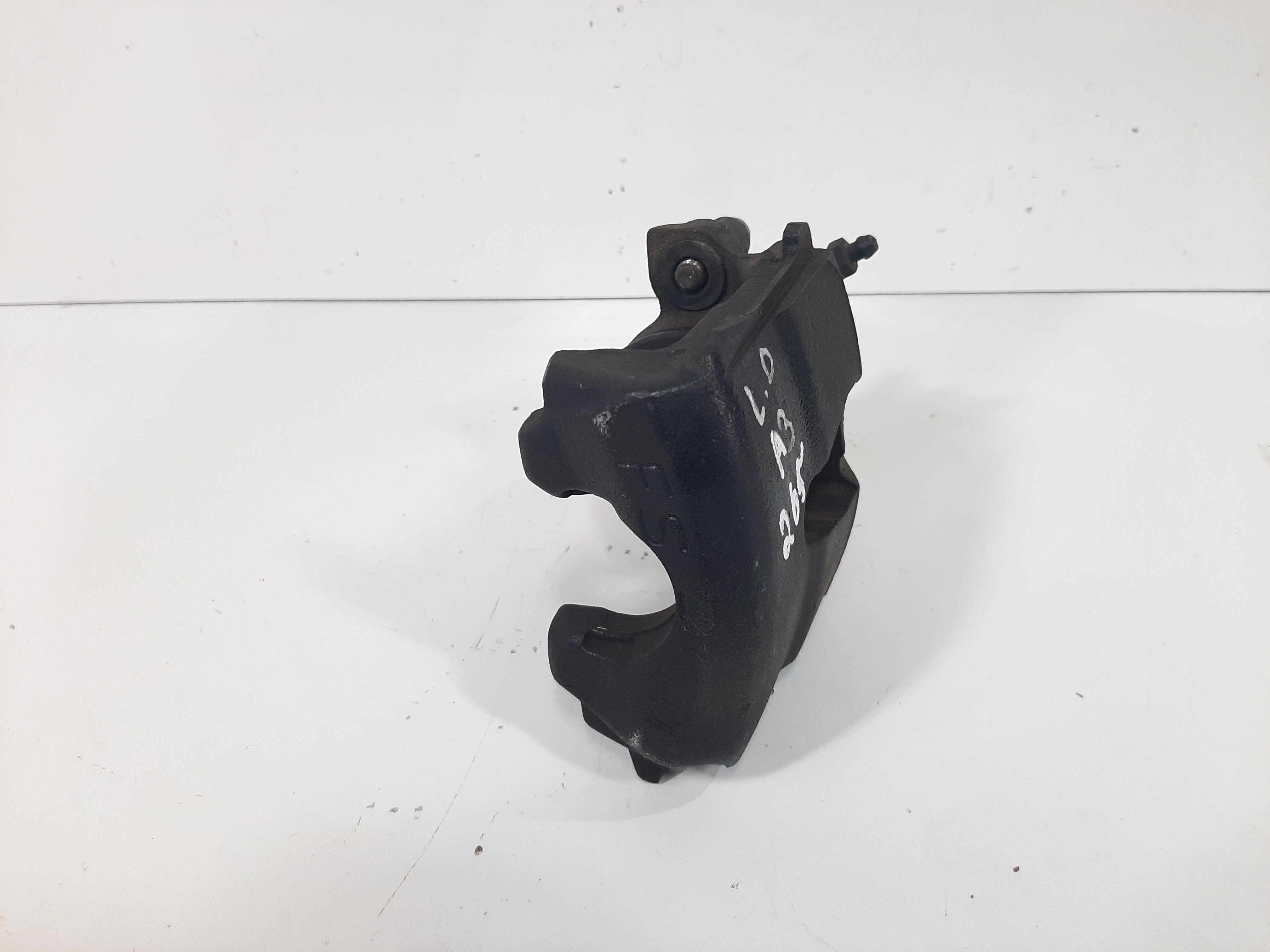 Pinça Dianteira Direita Audi A3 1.8 1997 1998 A 2003 1