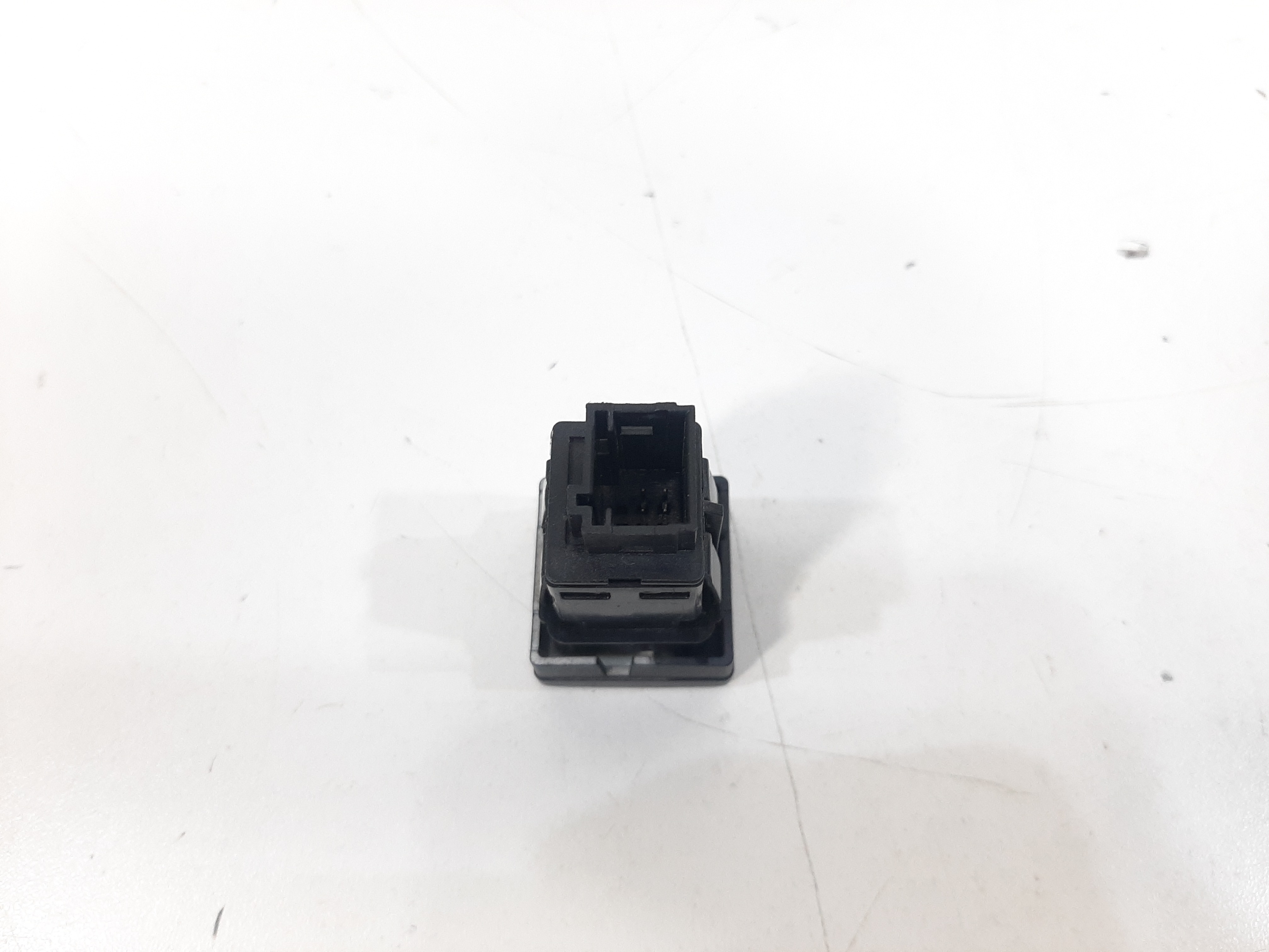 Botão Sensor Estacionamento Citroen C4 Pallas Hatch Picasso 7