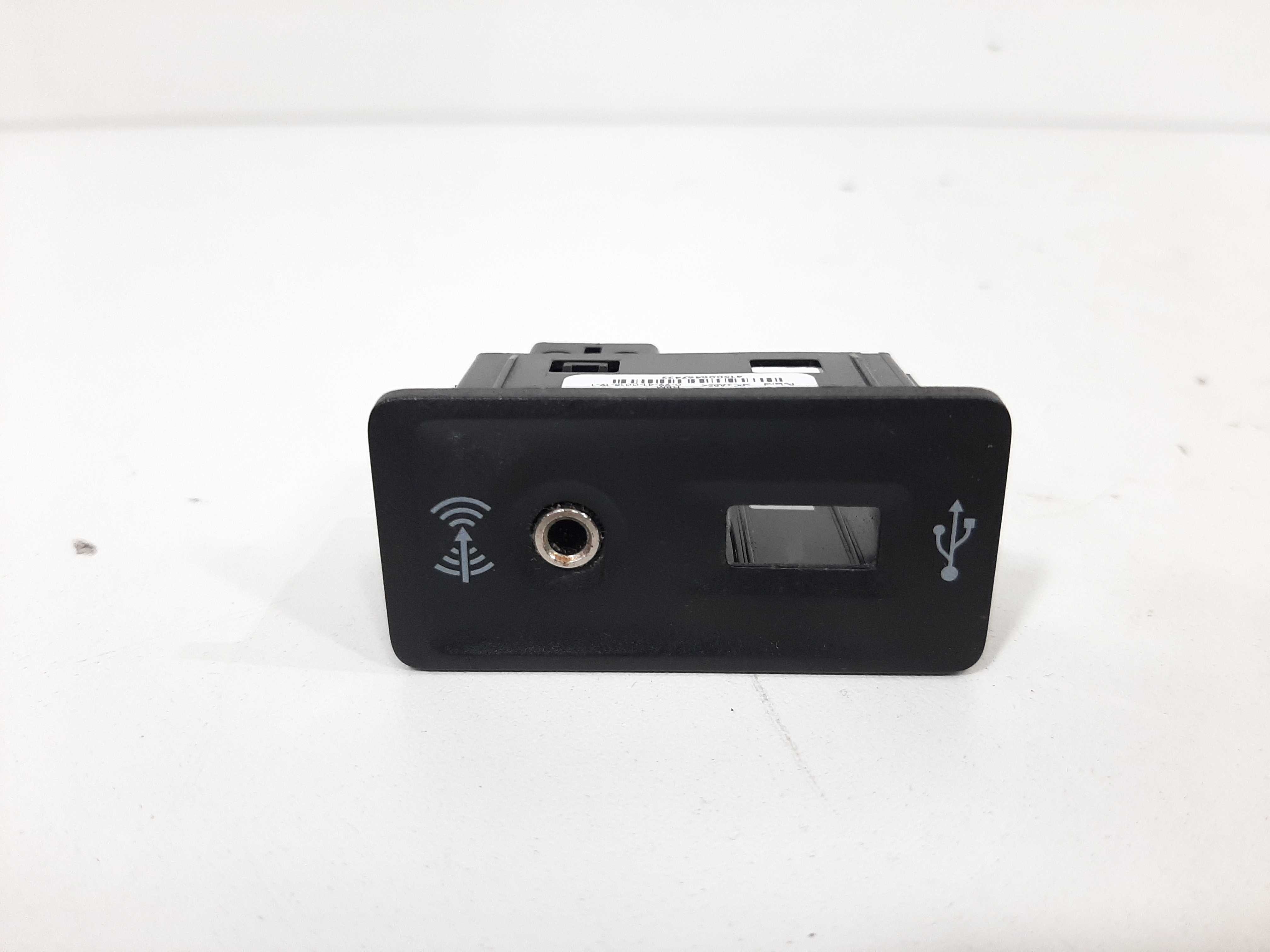 Conector Usb Cabo Auxiliar Vw Jetta 2012 2013 2014 A 2018 9