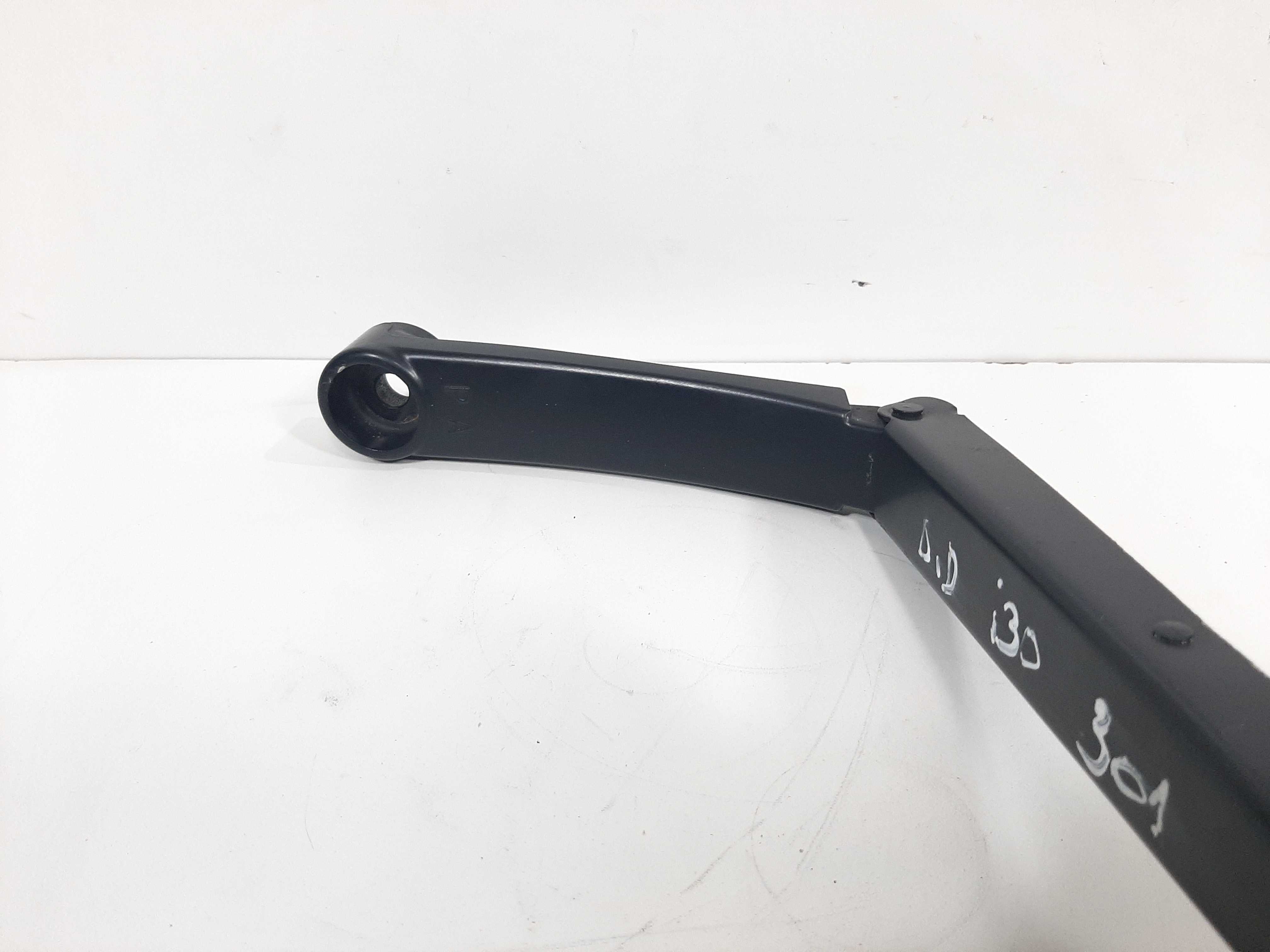 Haste Limpador Parabrisas Direito Hyundai I30 2008 A 2012 6