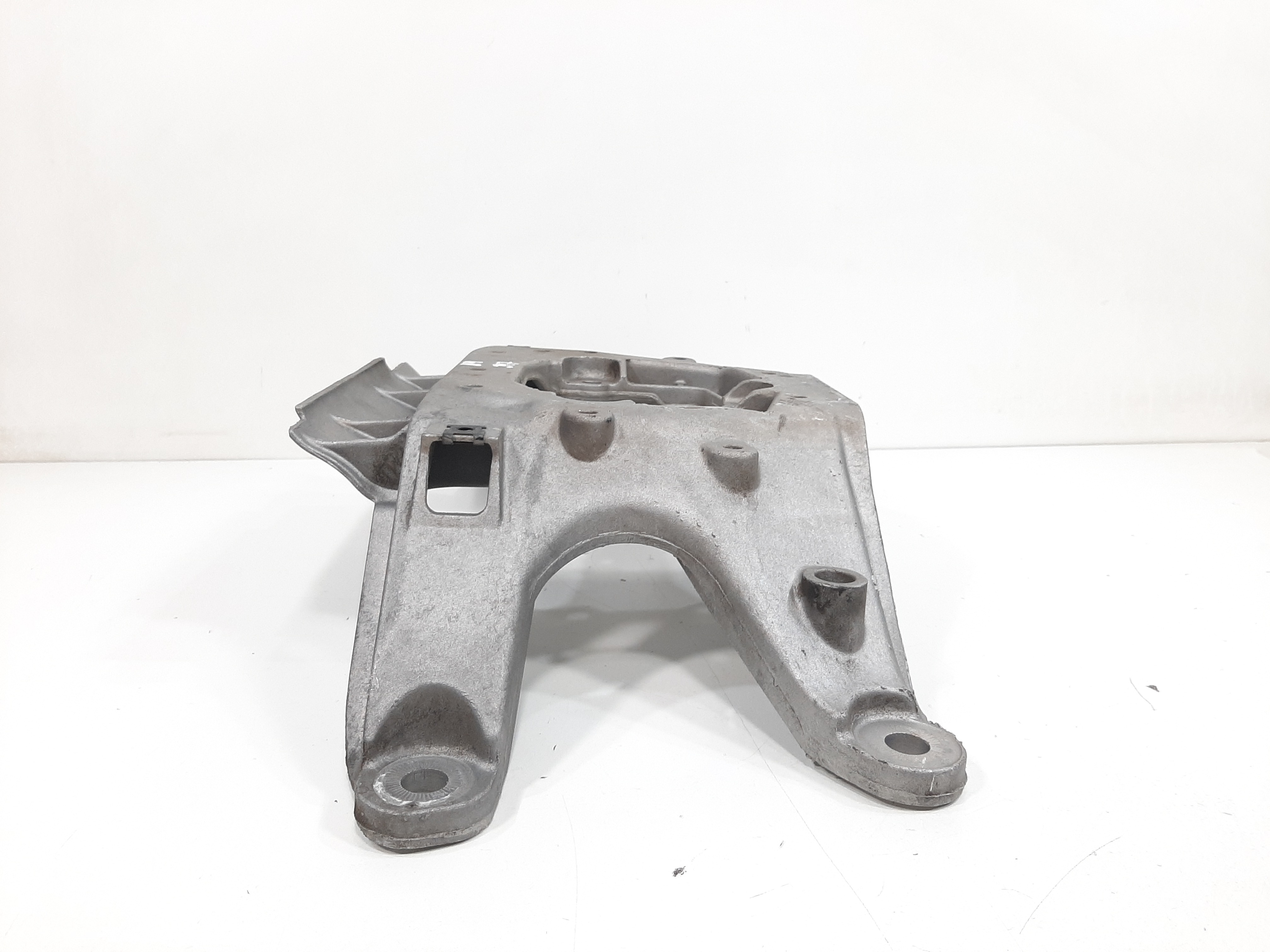 Suporte Inferior Caixa Câmbio Audi A4 A5 Q5 1.8 2.0 Tfsi 7