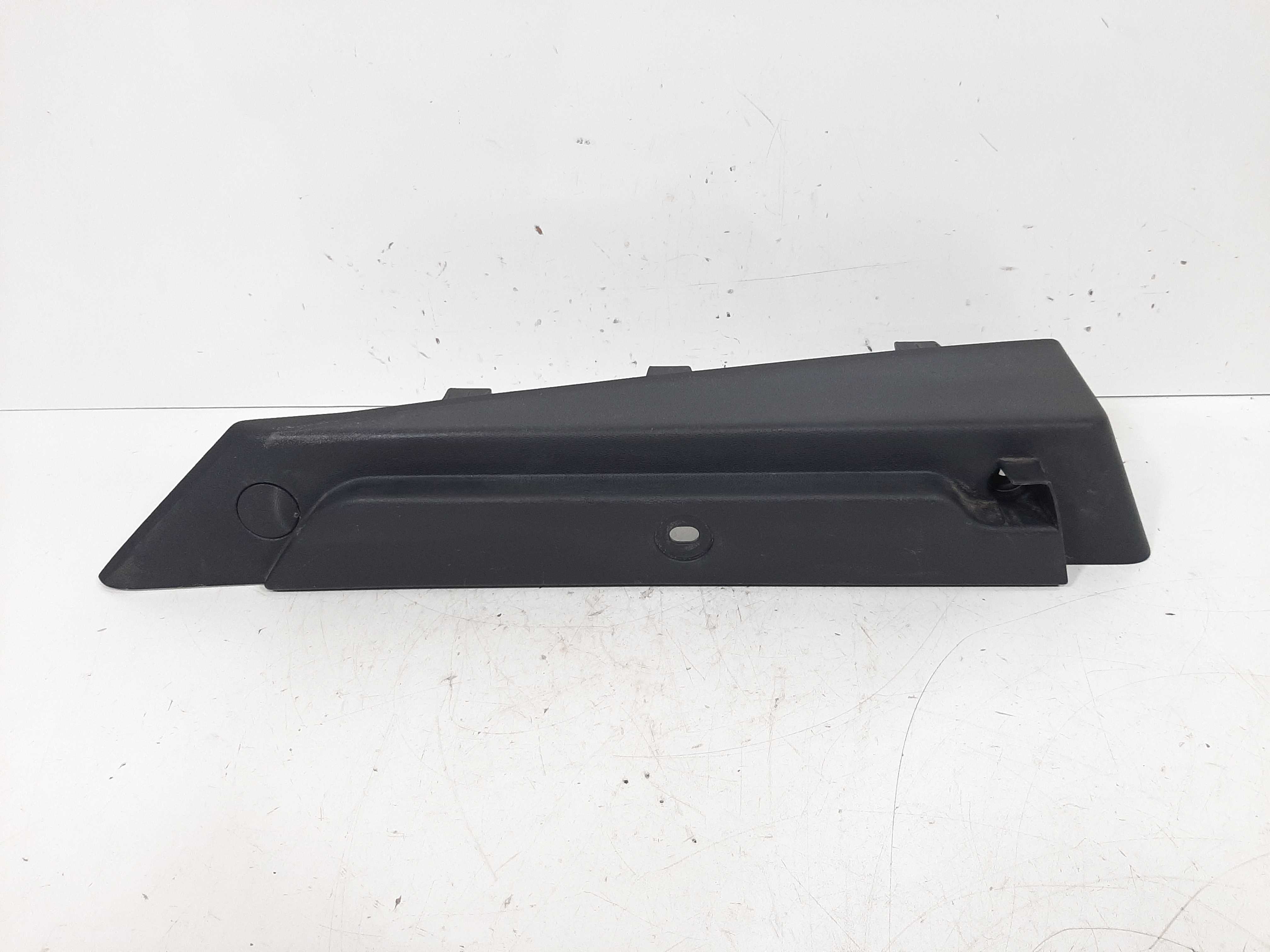 Suporte Esquerdo Tampa Bagagito Hyundai I30 2009 2010 A 2012 5