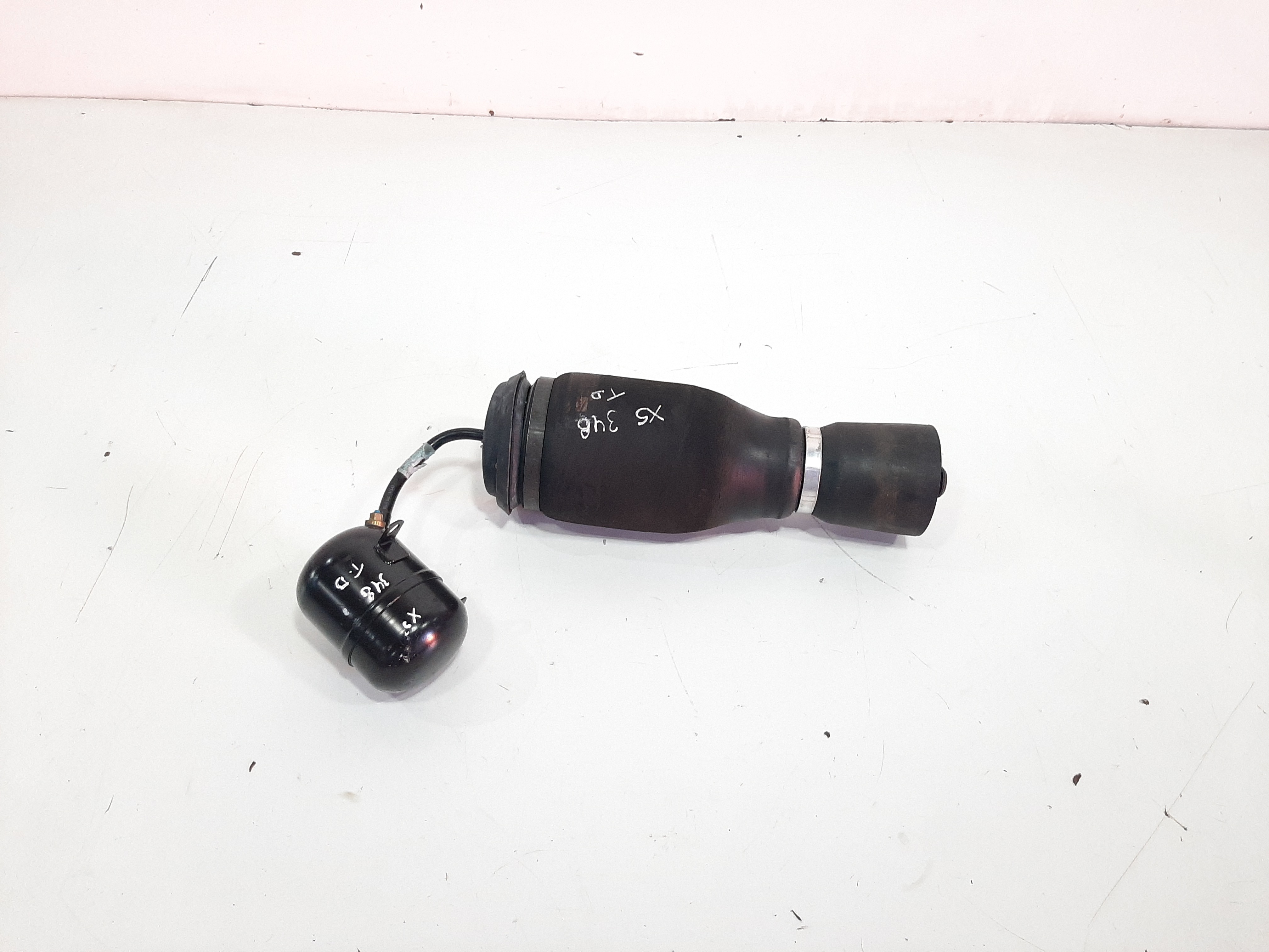 Bolsa Suspensão Ar Traseira Direita Bmw X5 E53 1999 A 2006 2