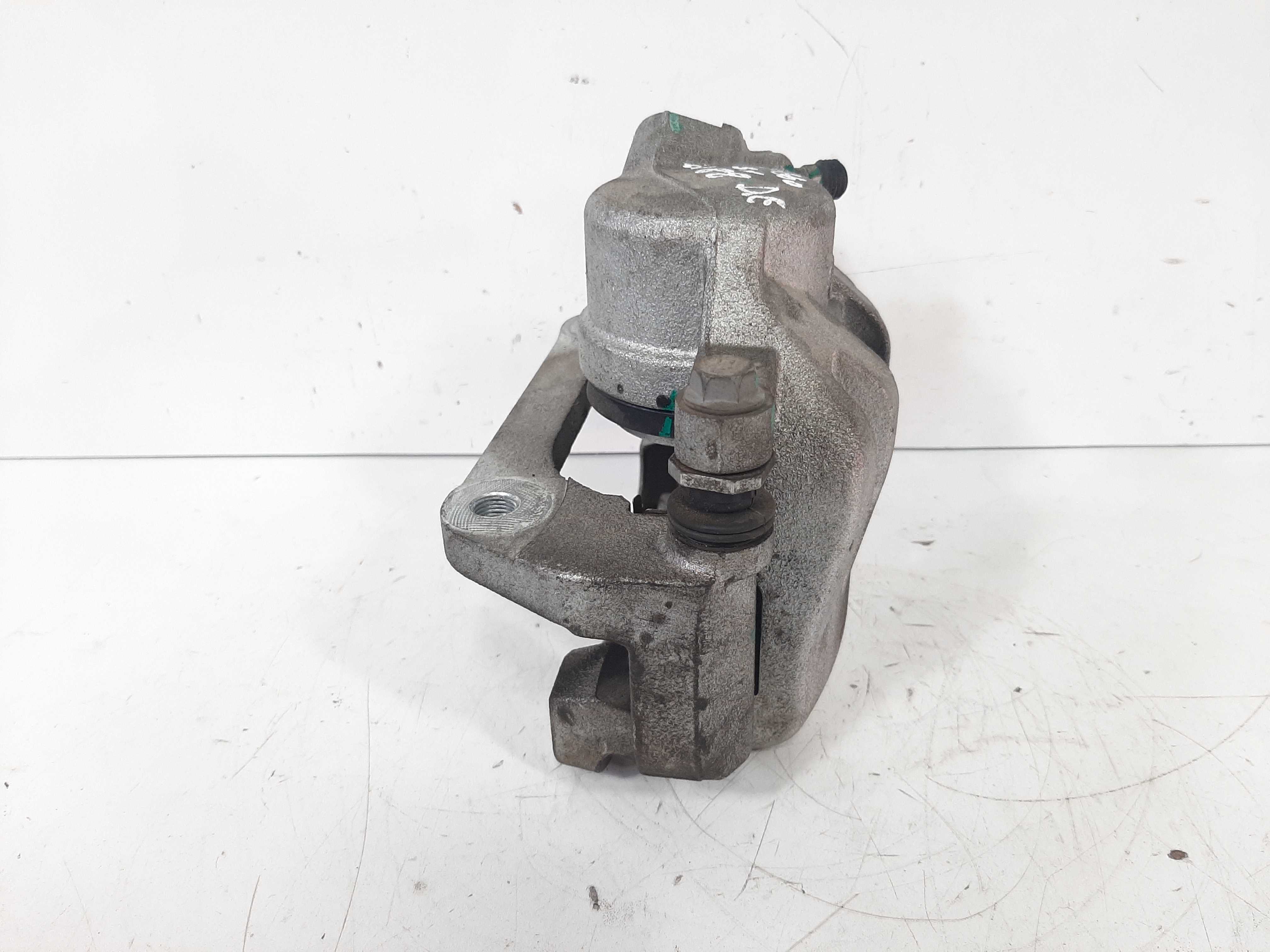 Pinça Dianteira Esquerda Tiggo 5x 1.5 2019 2020 A 2023 4