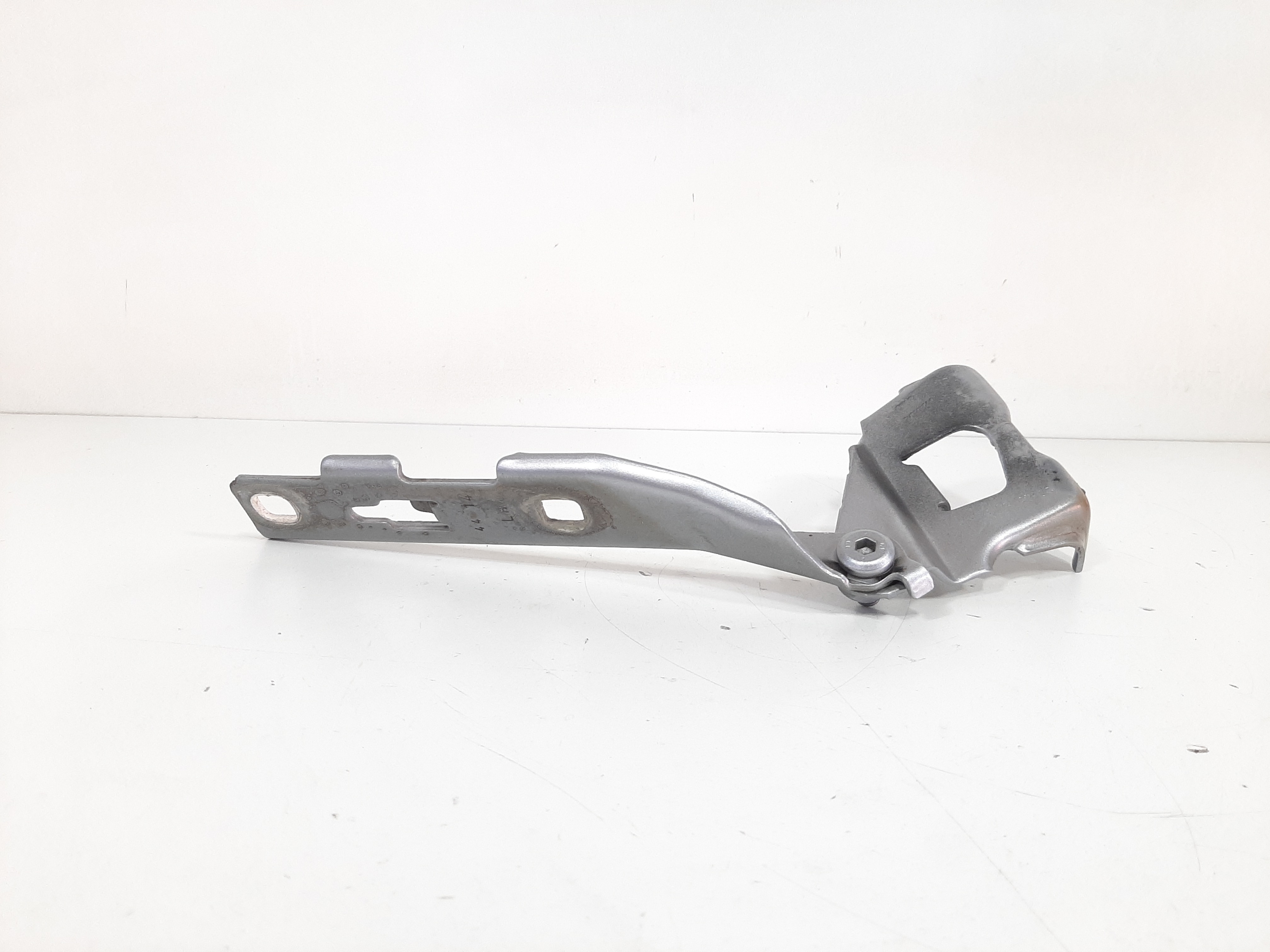 Dobradiça Lado Esquerdo Capô Audi A4 2013 2014 2015 1