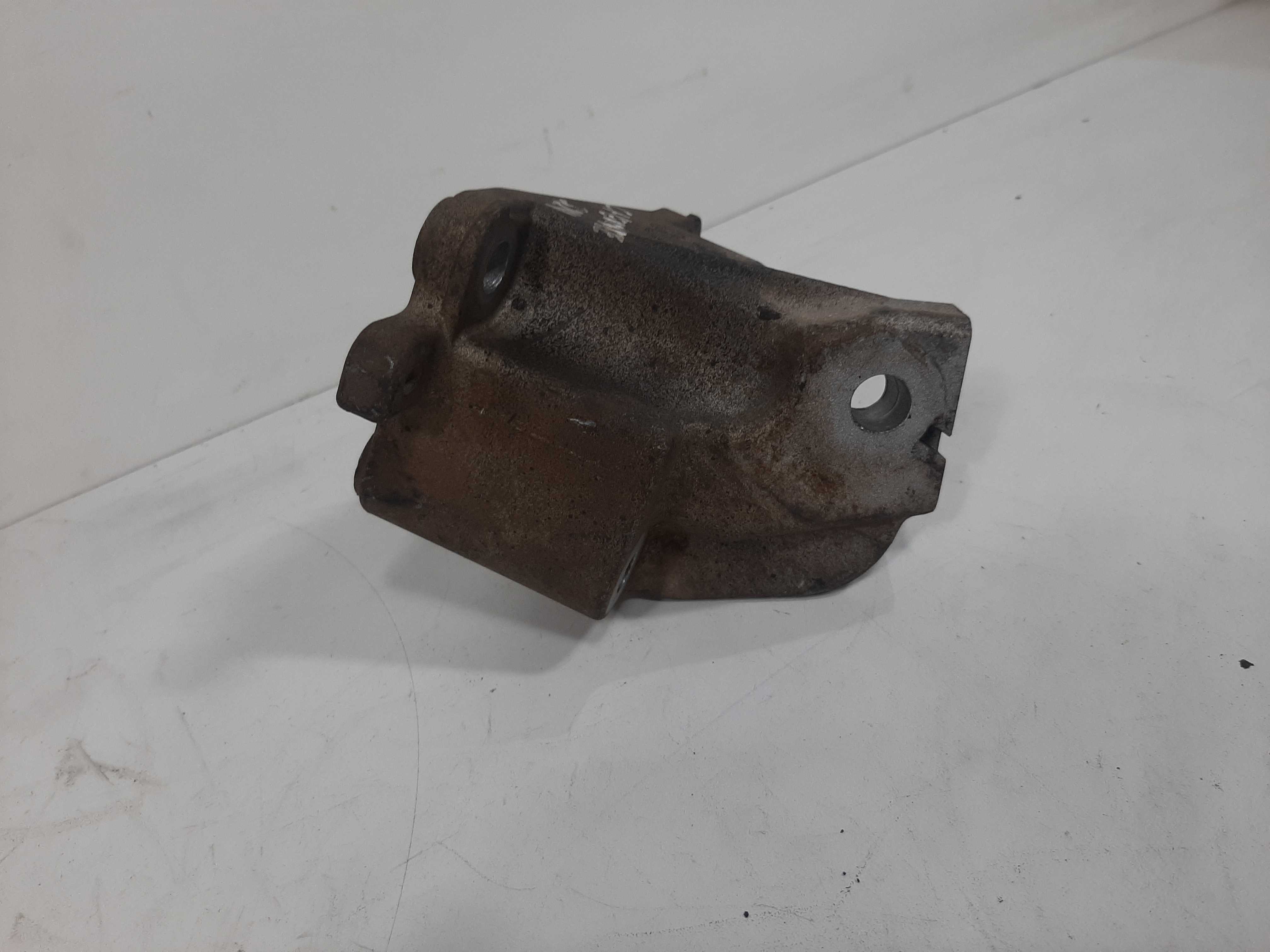 Suporte De Motor Dianteiro Direito Jeep Cherokee 2012