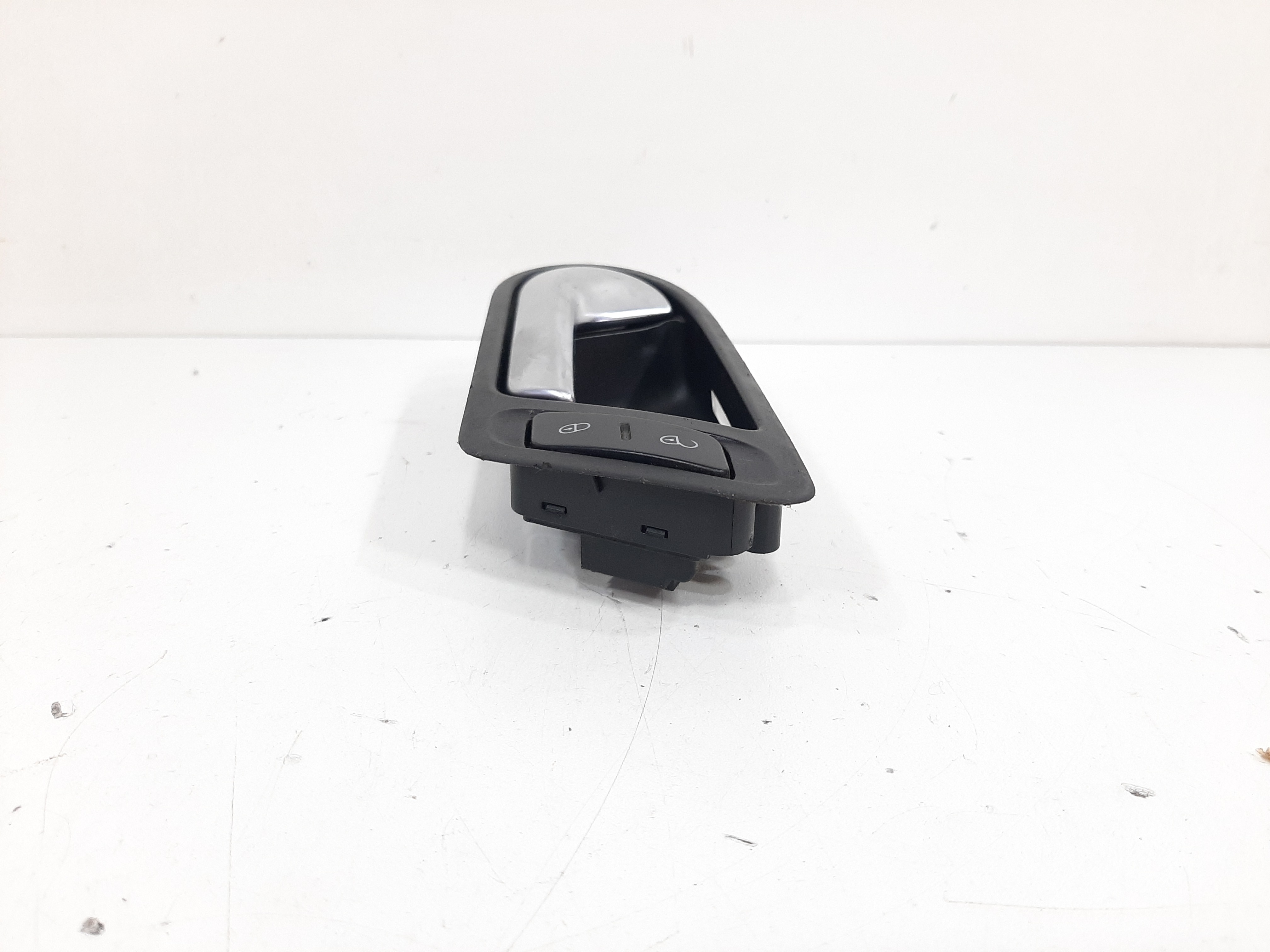 Maçaneta Interna Dianteira Esquerda Tiguan 2012 2013 A 2017 1