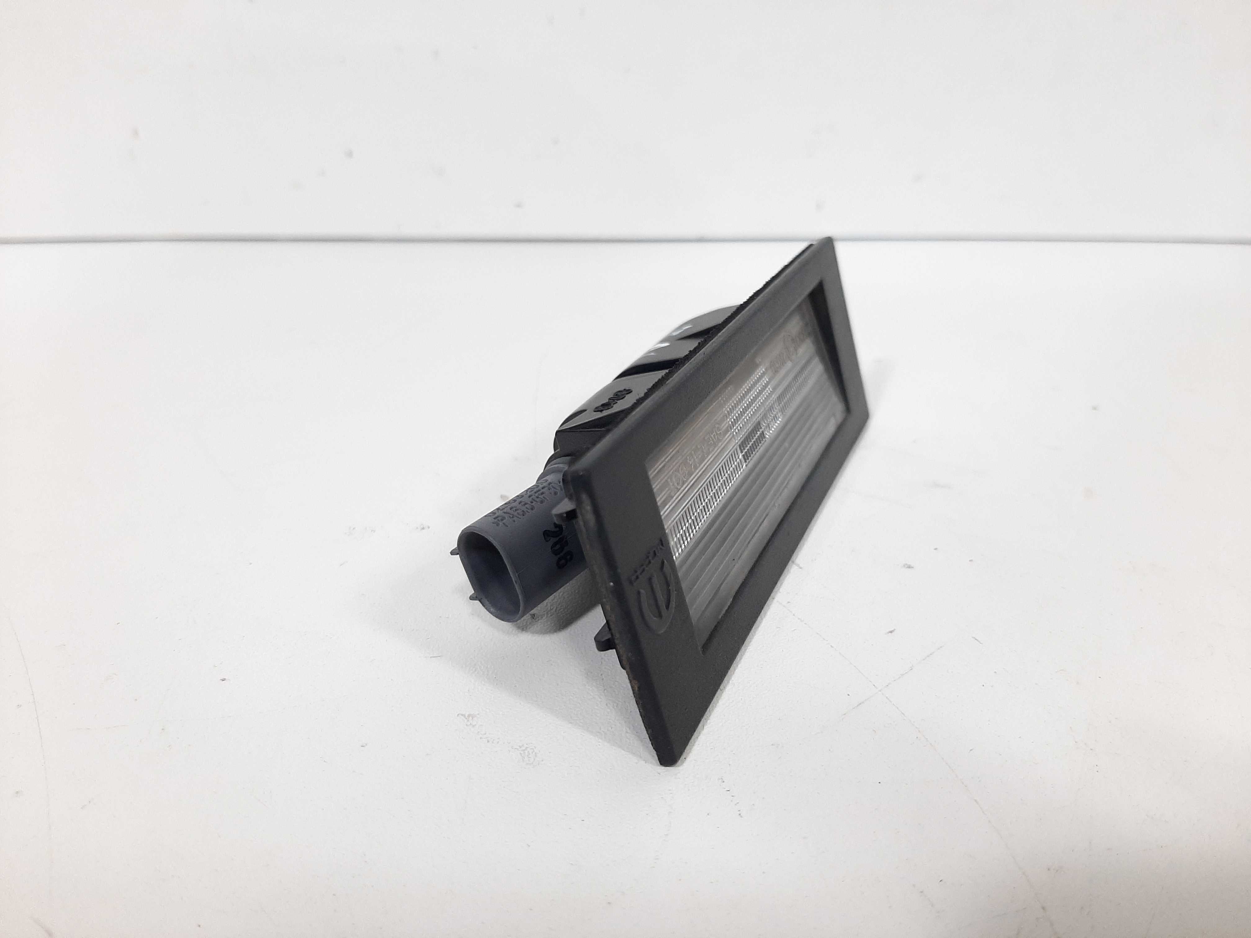 Lanterna Placa Traseira Jeep Renegade 2016 2017 2018 2019 4