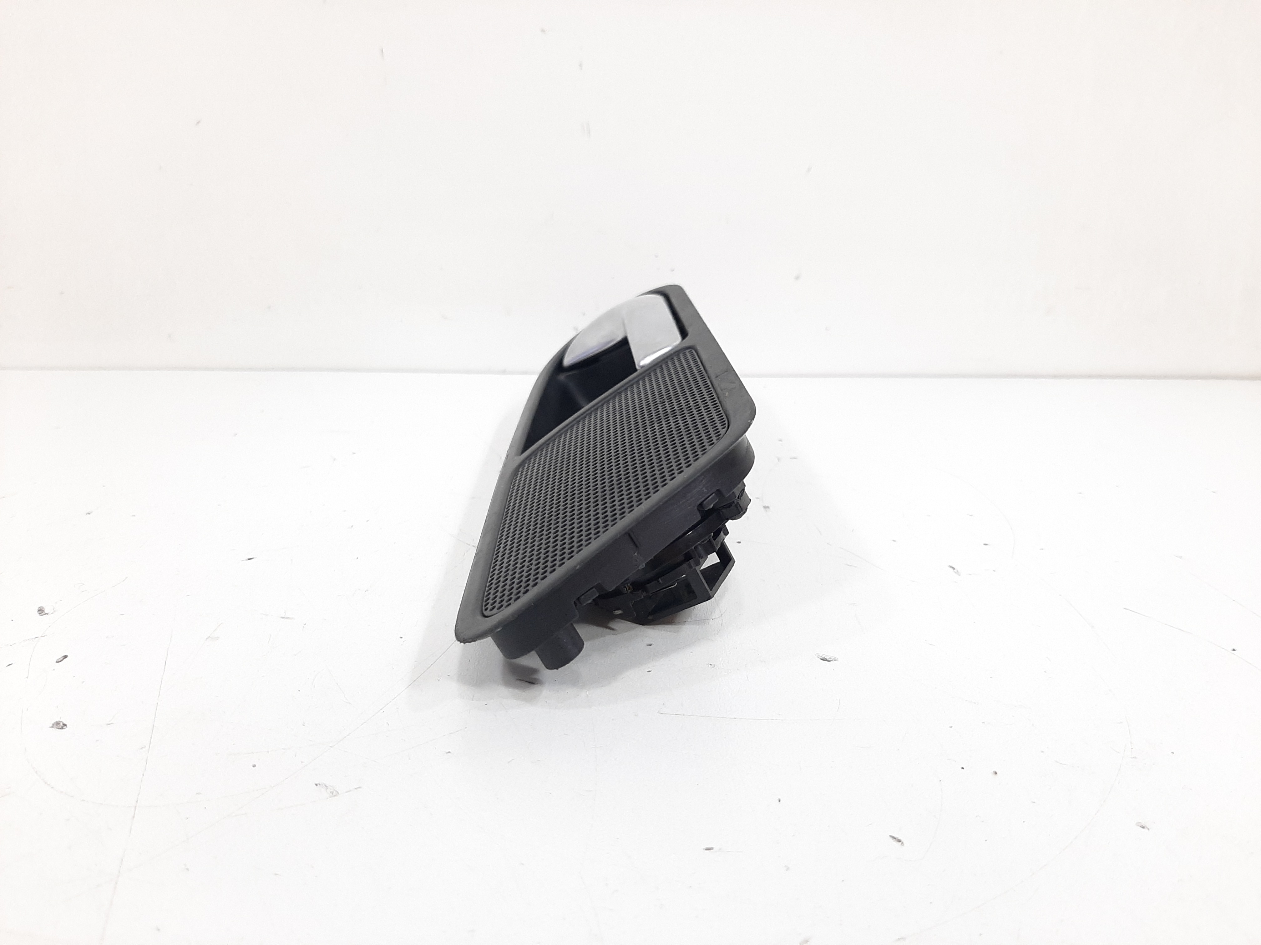 Maçaneta Interna Traseira Direita Vw Tiguan 2012 2013 A 2017 2