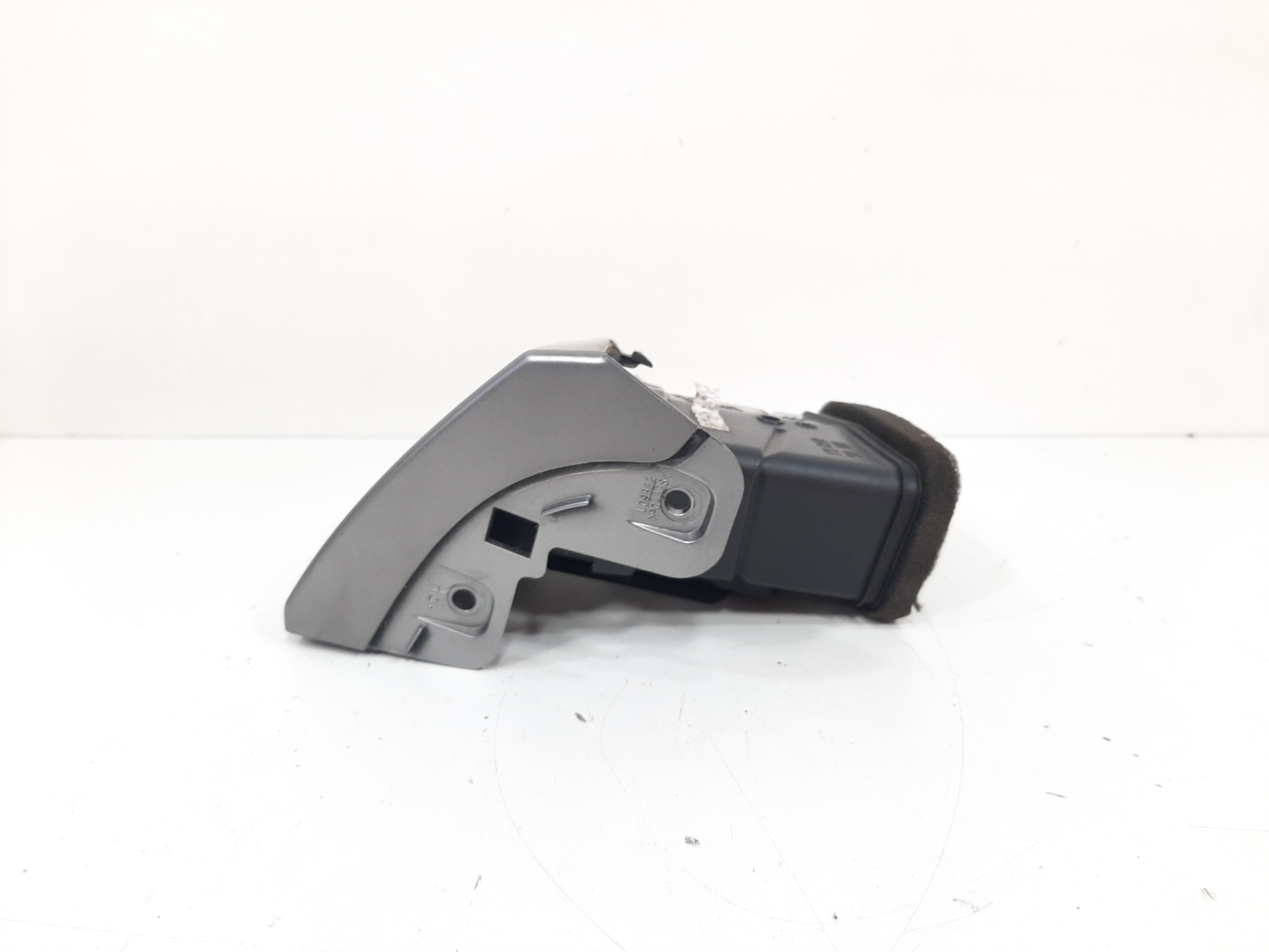 Difusor Ar Dianteira Direita Hyundai Veloster 2012 2013 3