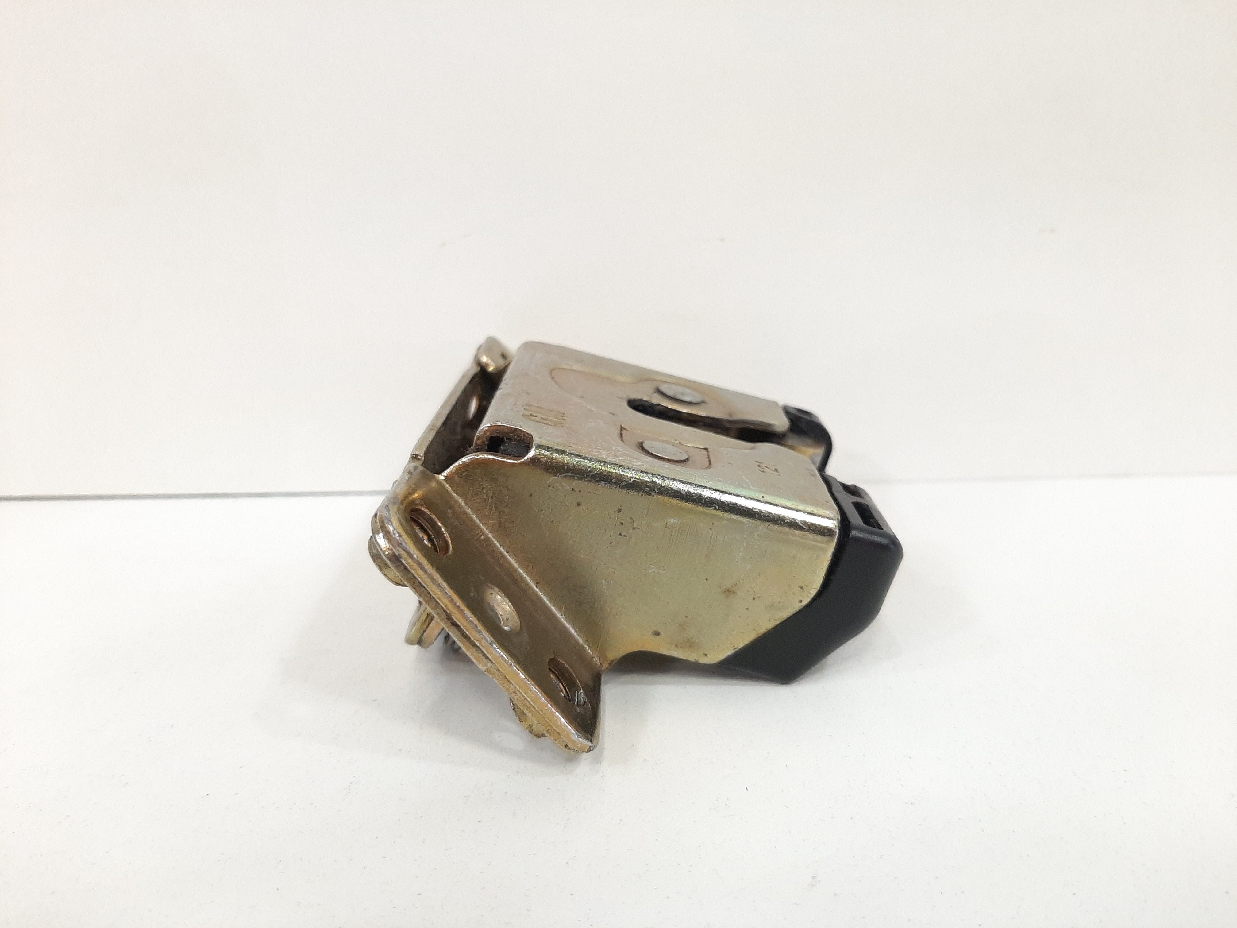 Fechadura Tampa Traseira Porta Malas Gm Blazer 1995 A 2000 3