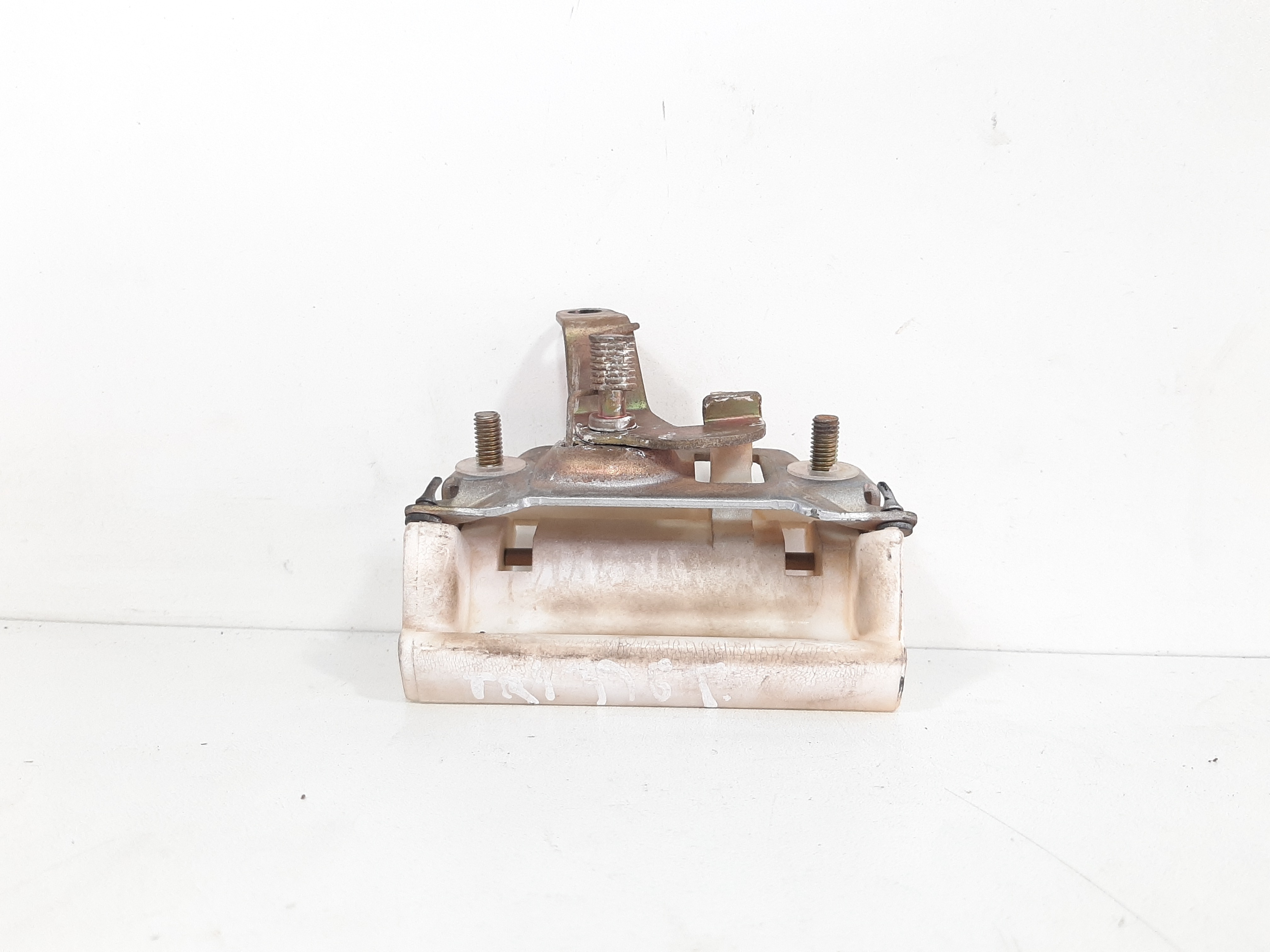 Maçaneta Porta Malas Mitsubishi Pajero Tr4 2004 2005 5