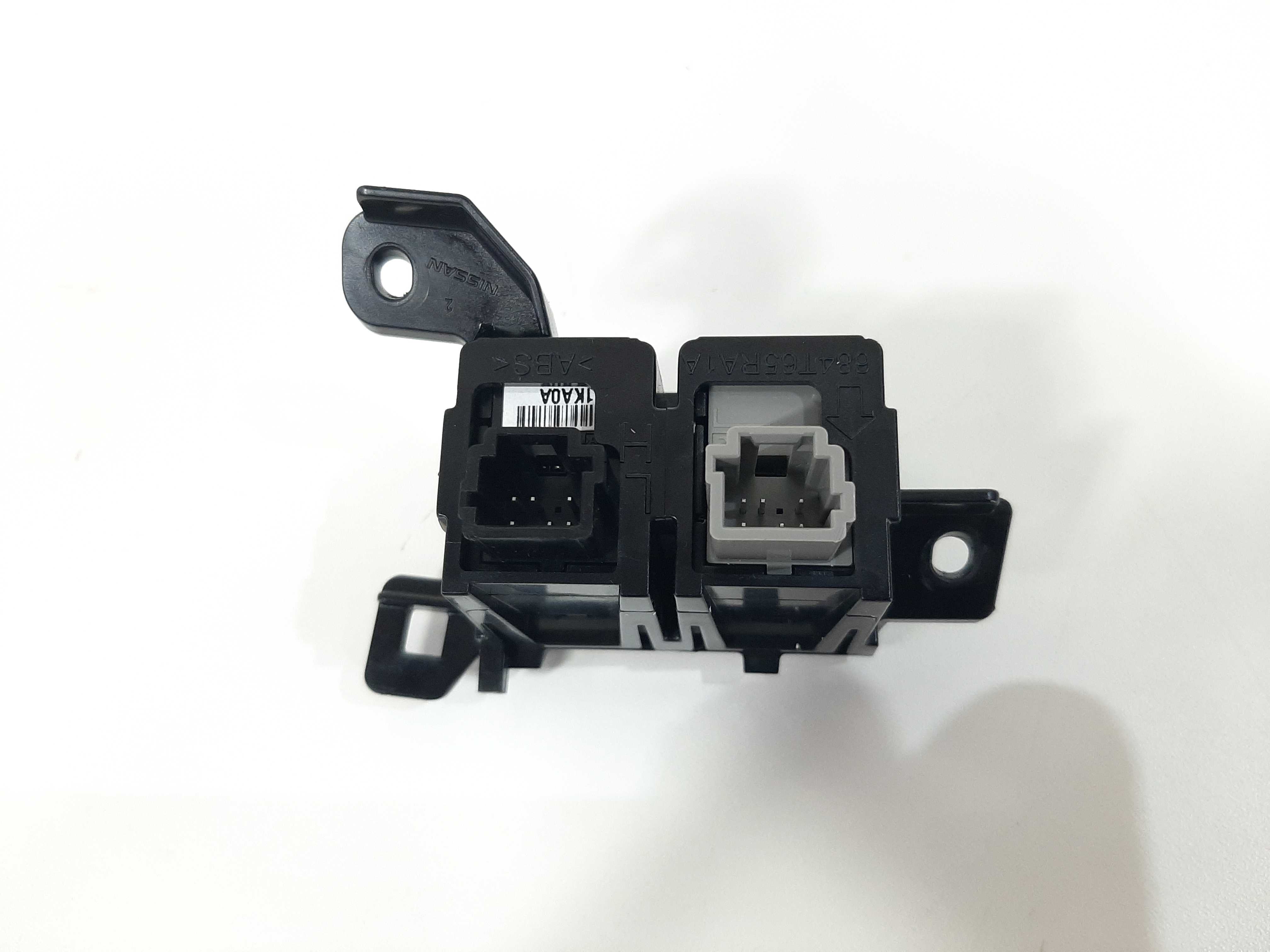 Botão Controle Tração Nissan Kicks 2016 2017 2018 2019 2020 7
