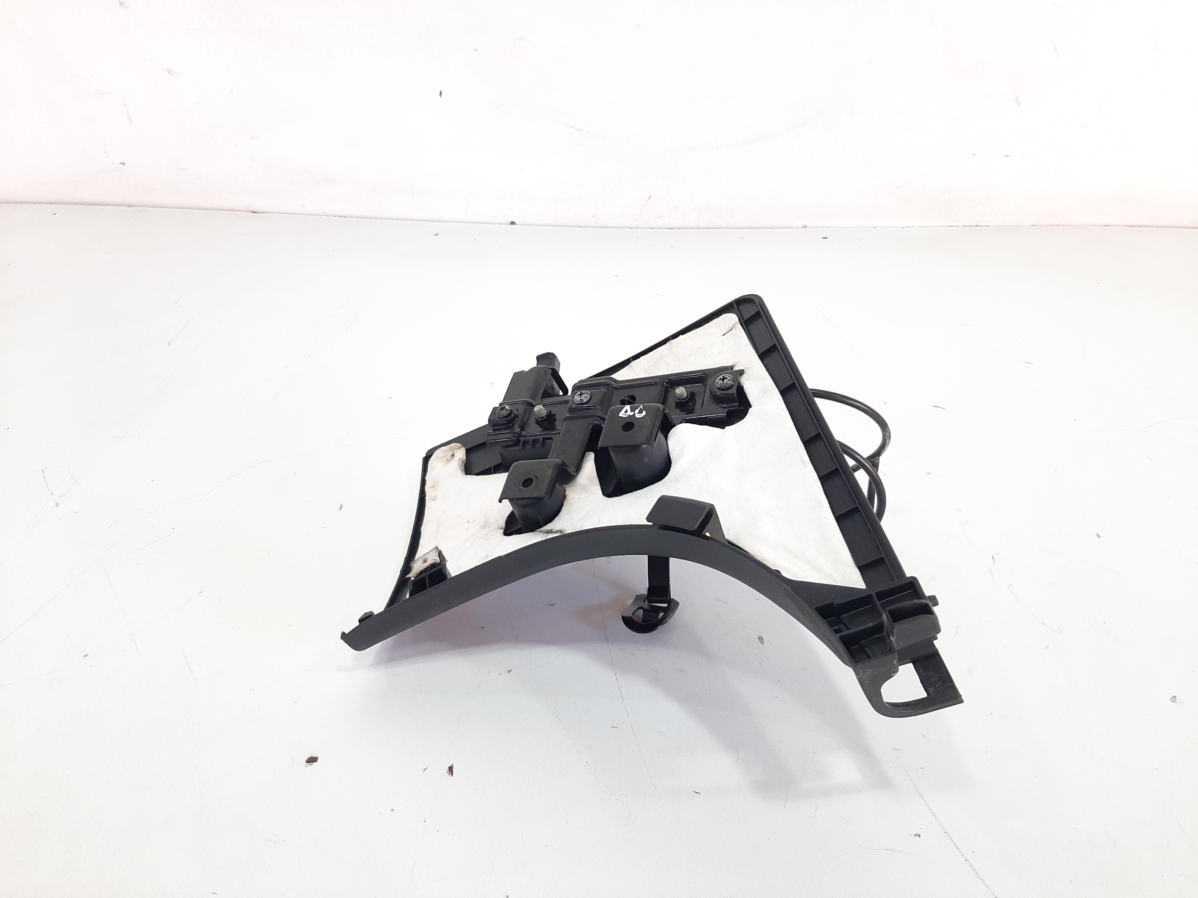 Moldura Coluna Dianteira Direita Hyundai Veloster 2013 2014 3