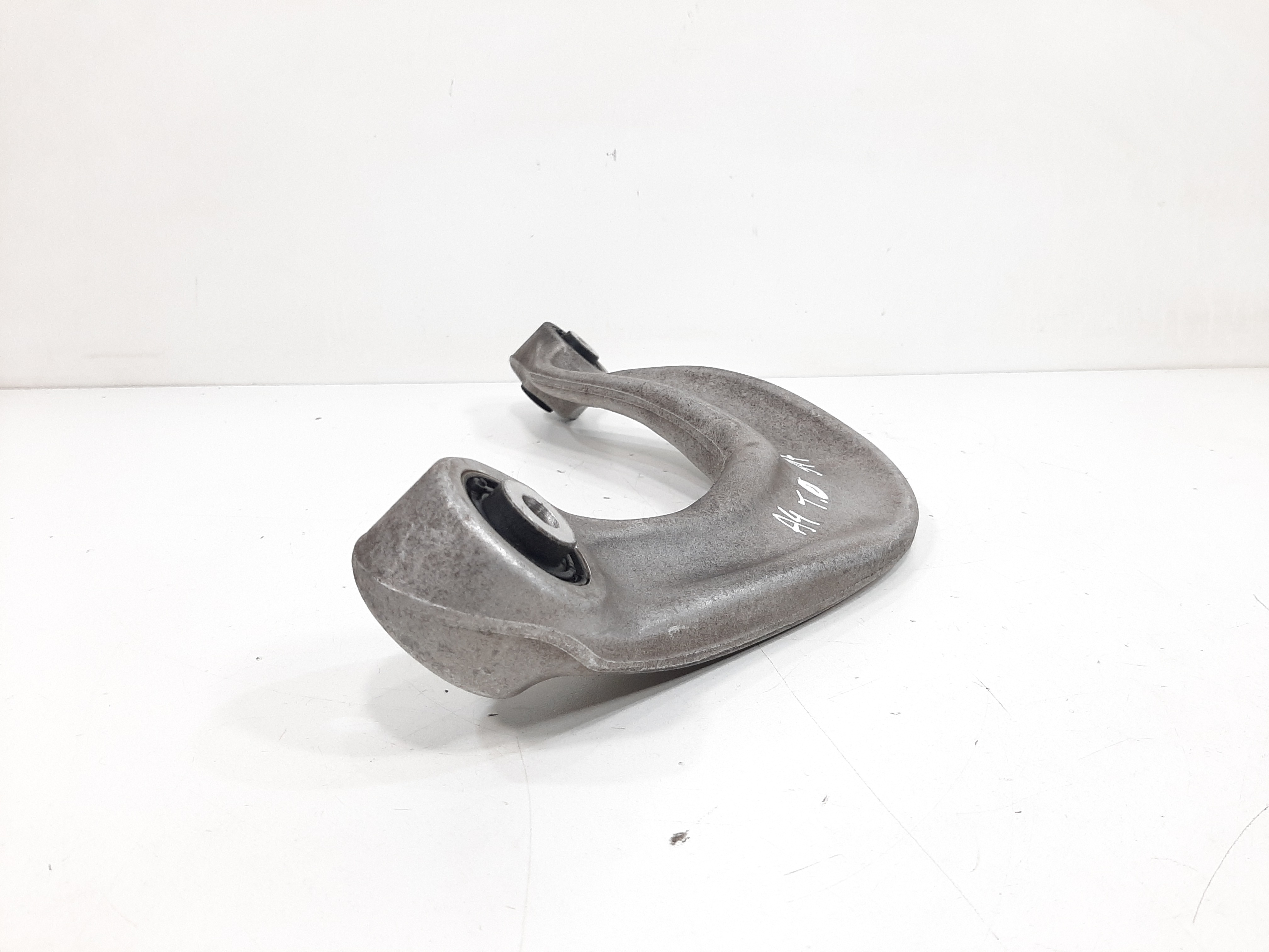 Braço Susp. Superior Traseiro Direito Audi A4 2010 A 2015 2