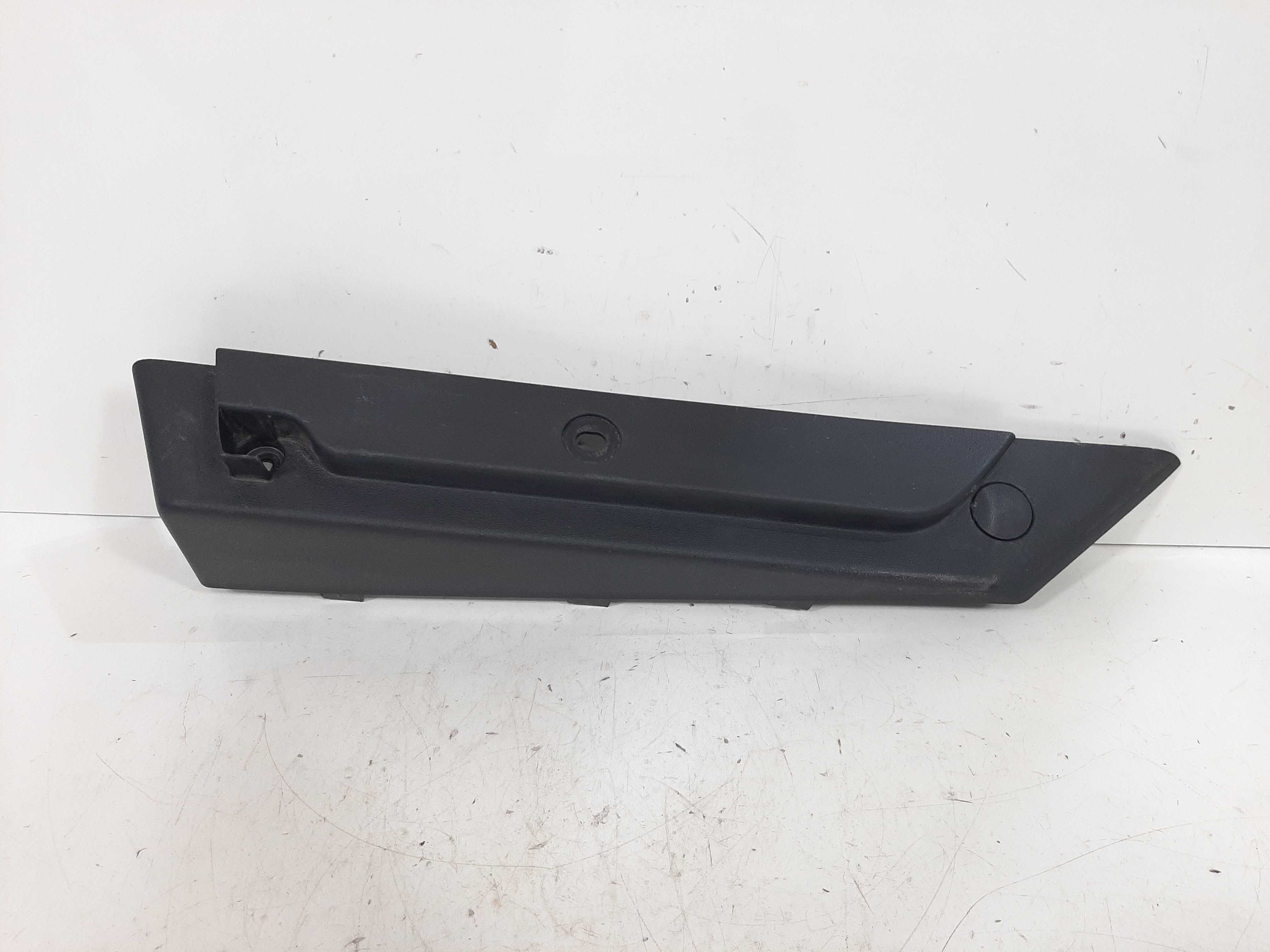 Suporte Esquerdo Tampa Bagagito Hyundai I30 2009 2010 A 2012 10
