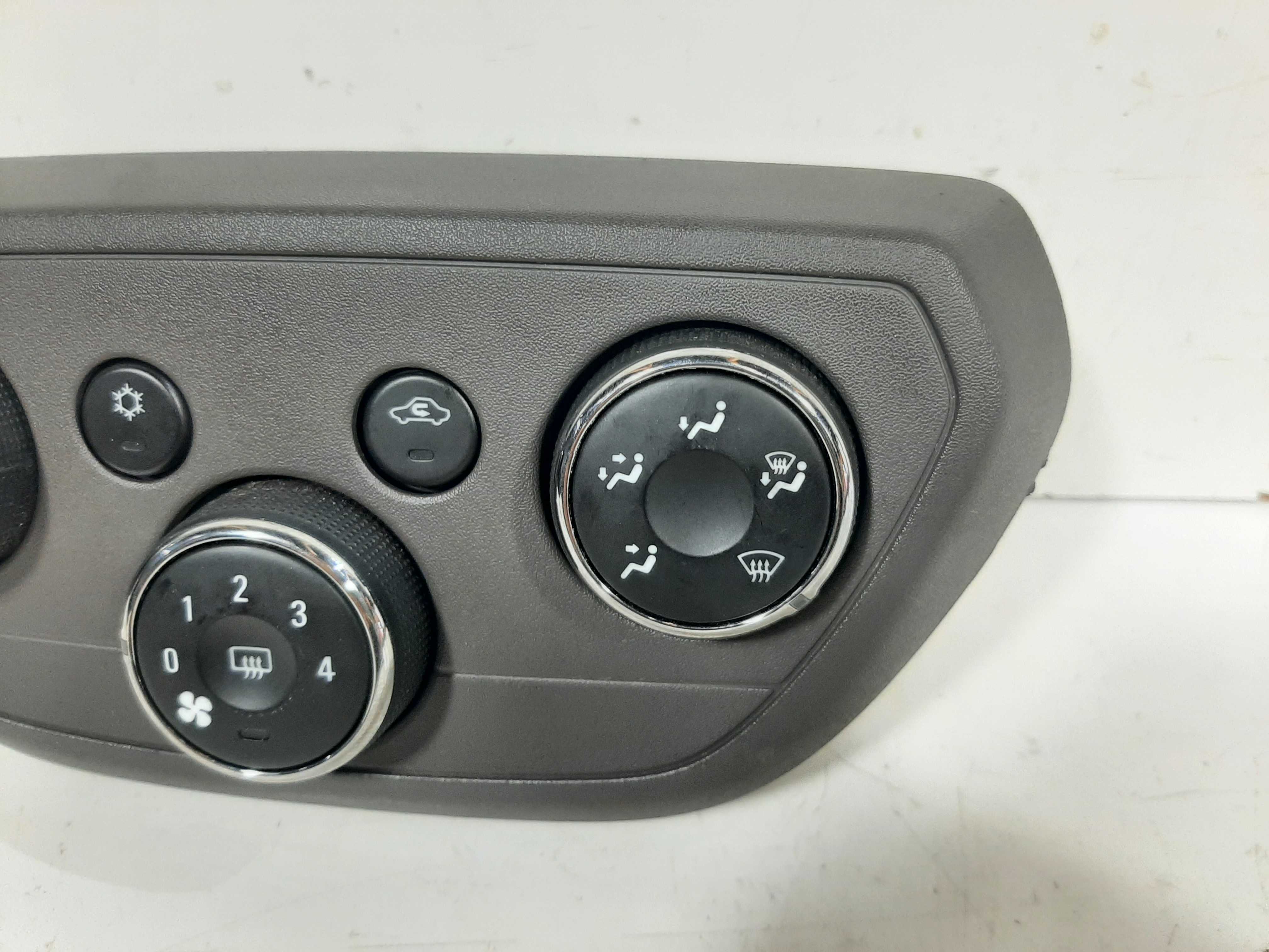 Comando Ar Condicionado Gm Spin 2012 2013 2014 2015 A 2017 3