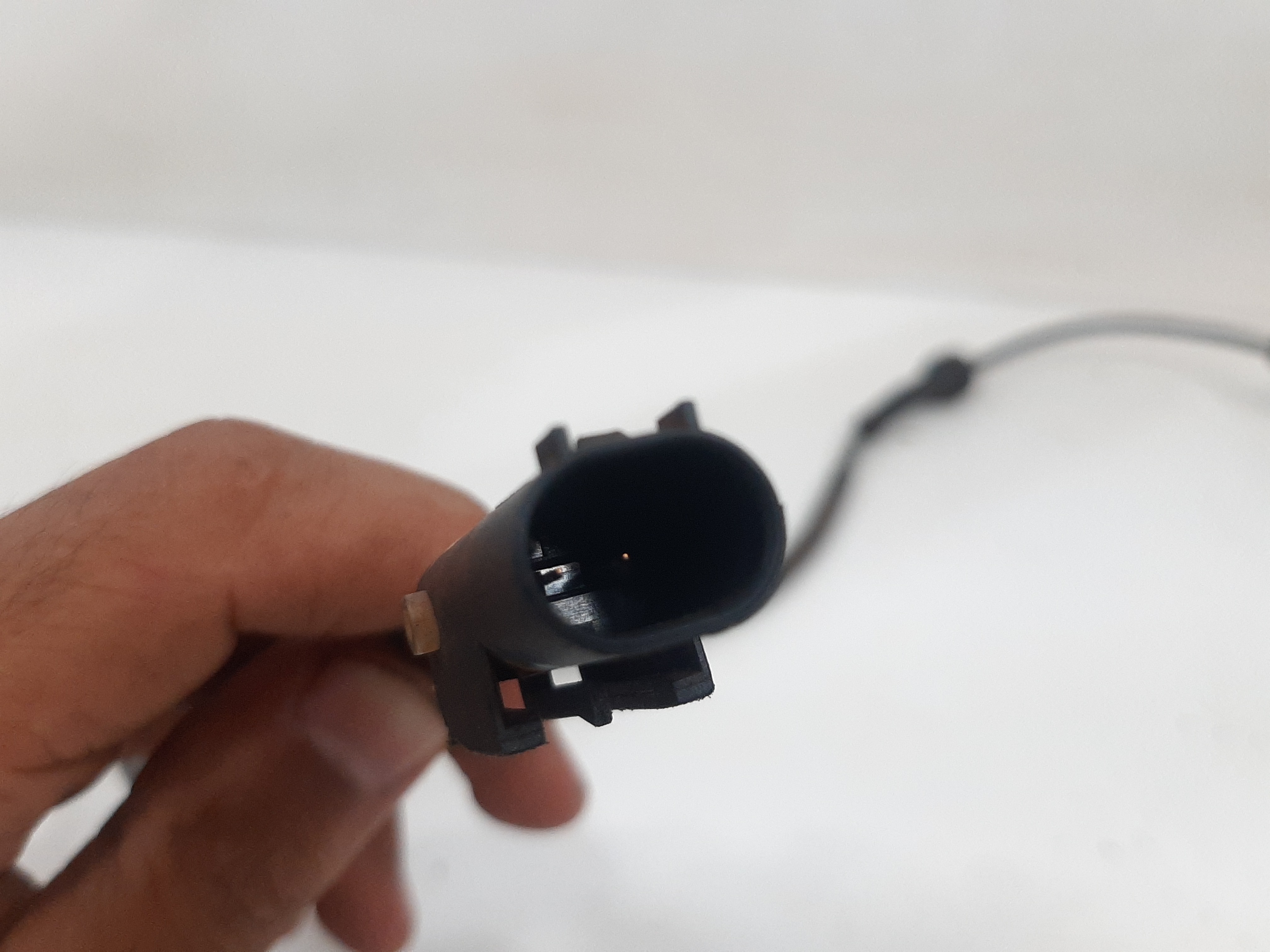 Sensor Freio Abs Dianteiro Esquerdo Fiat Toro 1.8 2016 A 21 6