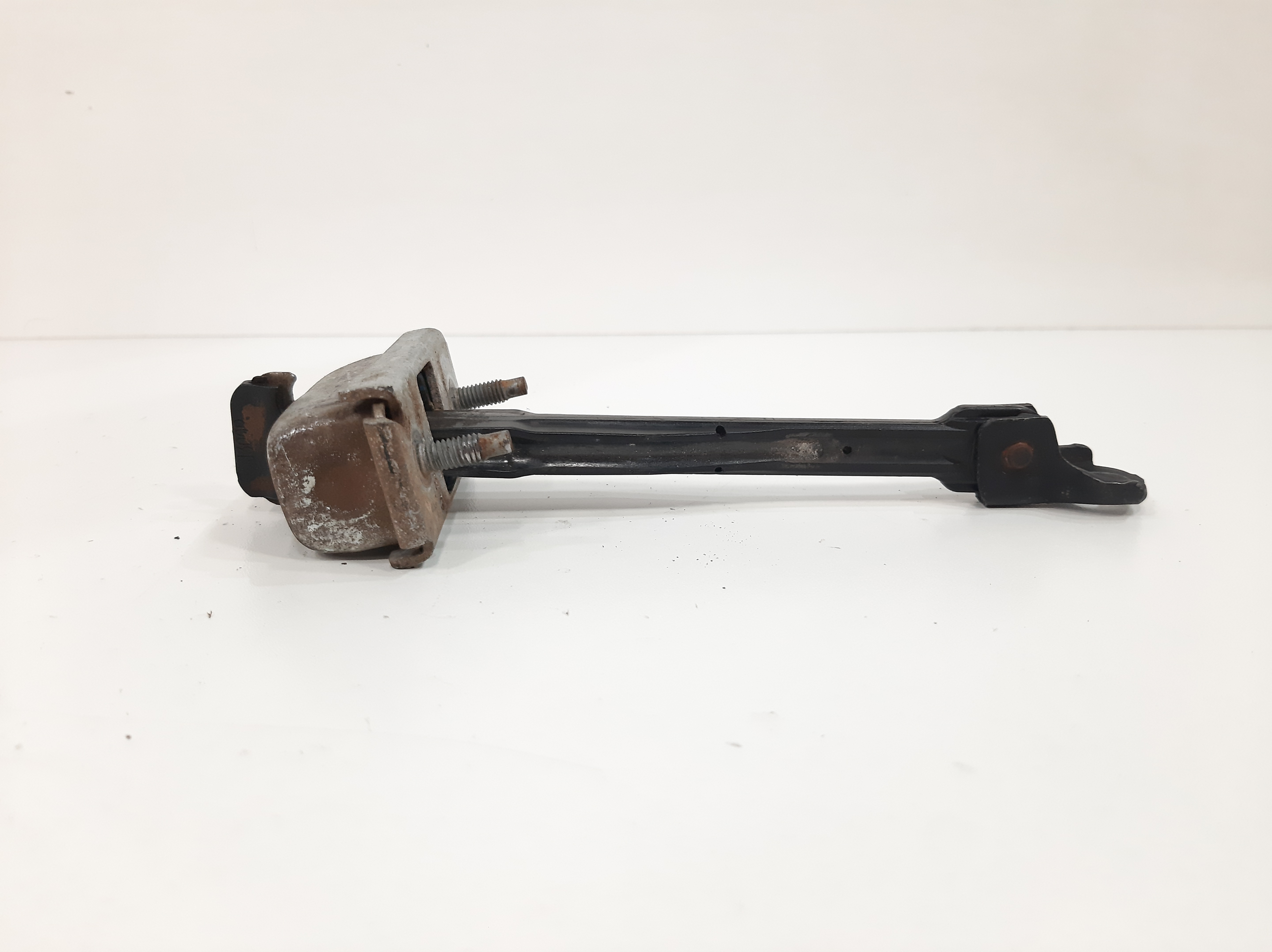 Limitador Porta Traseira Direita Gm Cruze 2011 2012 A 2016 2