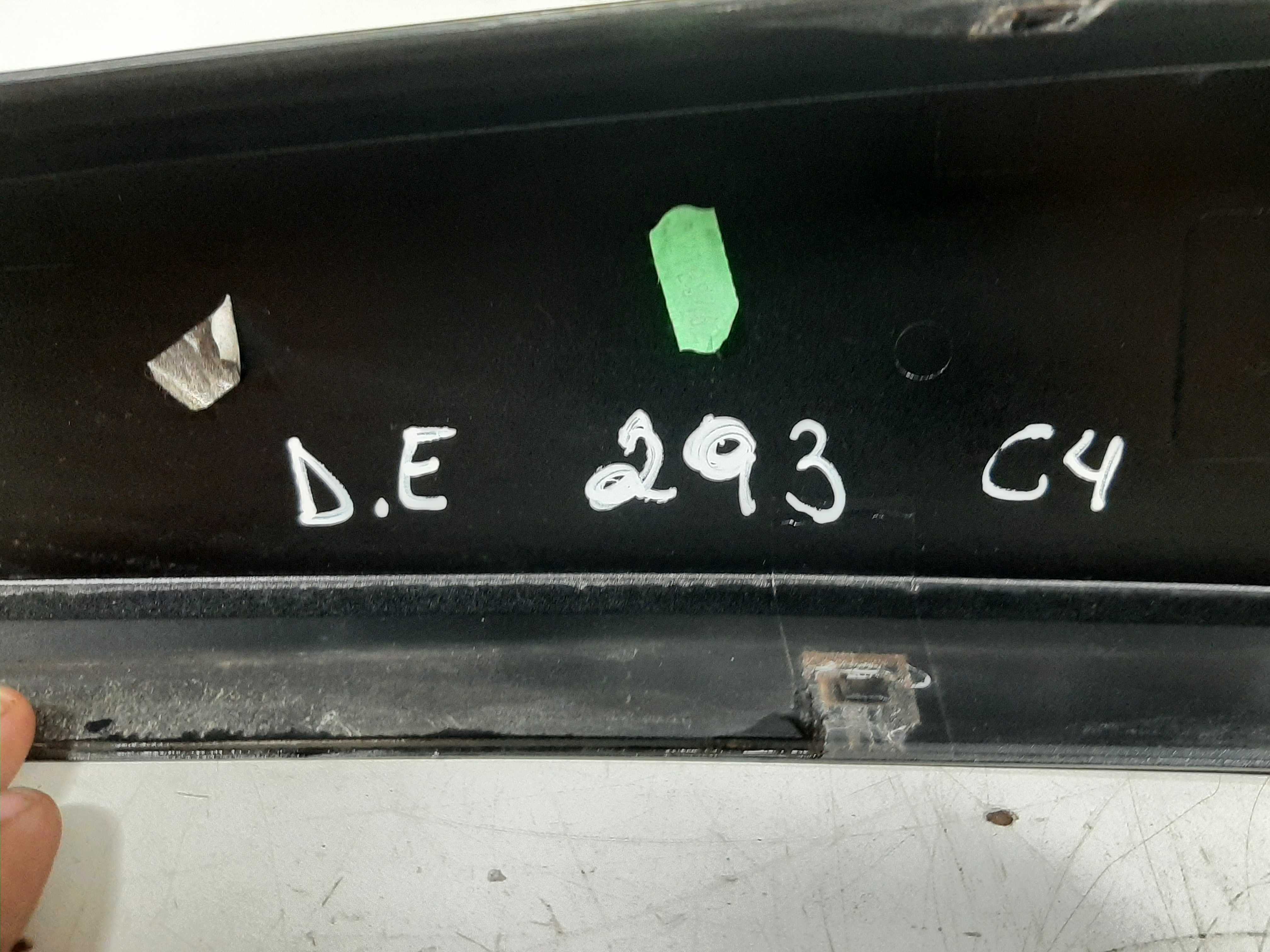 Coluna Externa Esquerda Citroen C4 07 A 2013 Com Detalhe 5