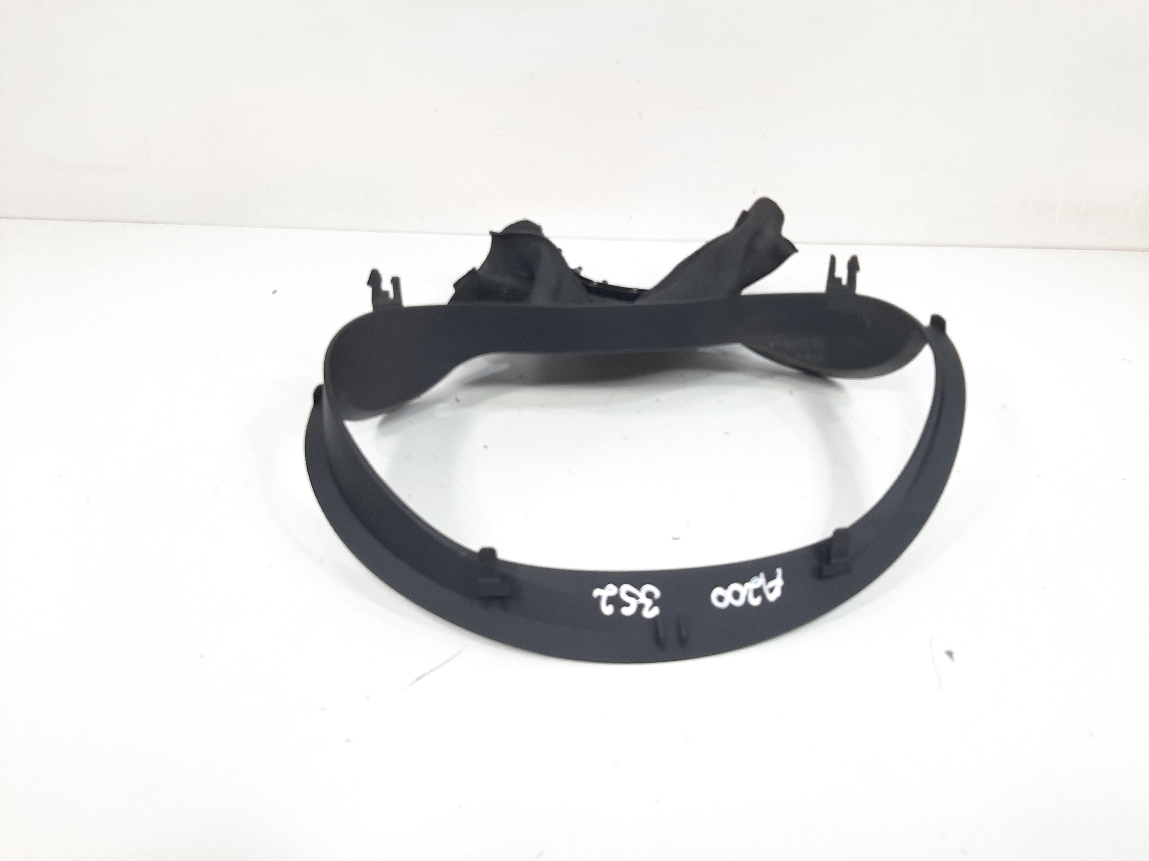 Moldura Superior Coluna Direção Mercedes A200 2013 A 2018 6