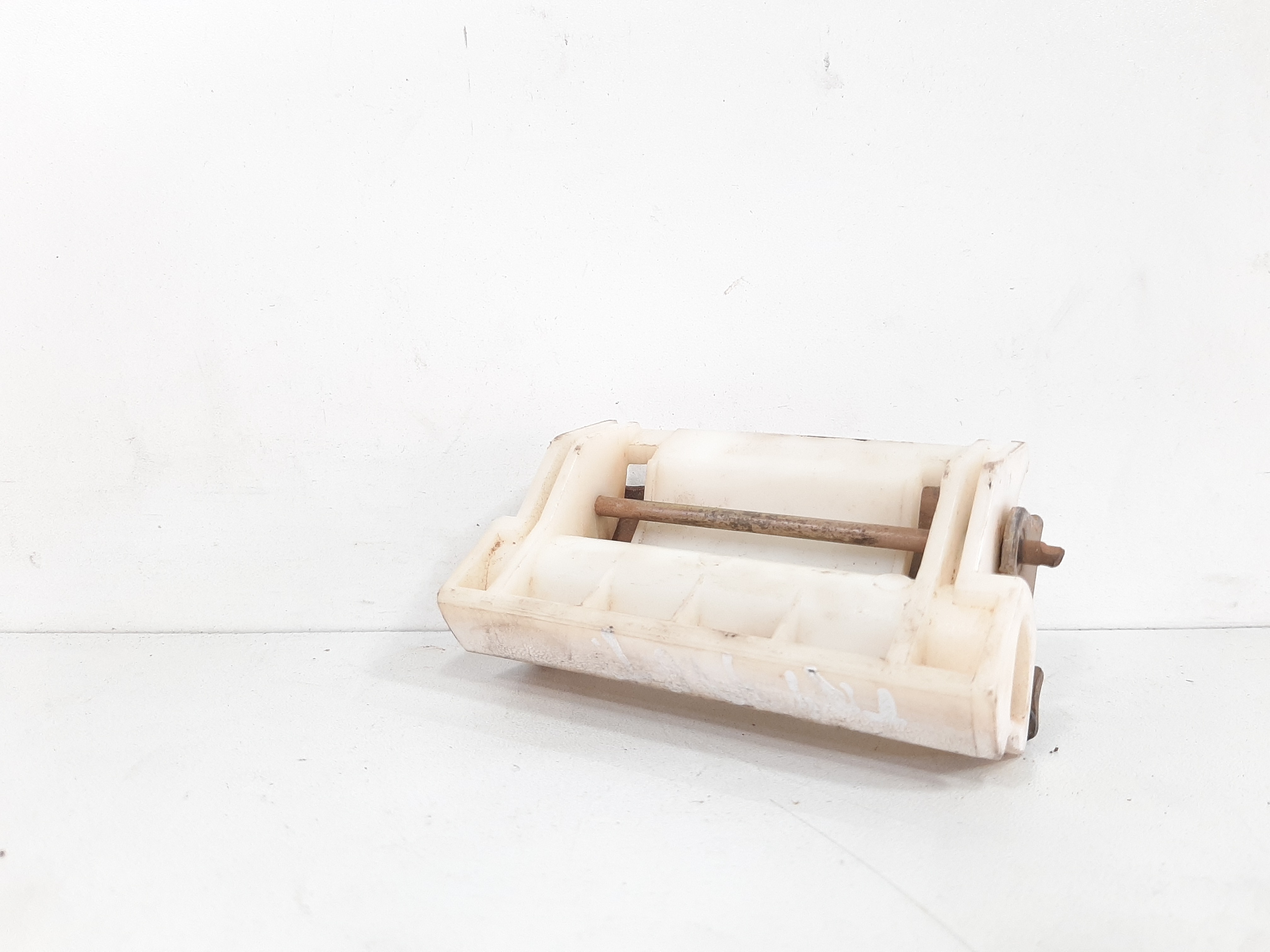 Maçaneta Porta Malas Mitsubishi Pajero Tr4 2004 2005 4