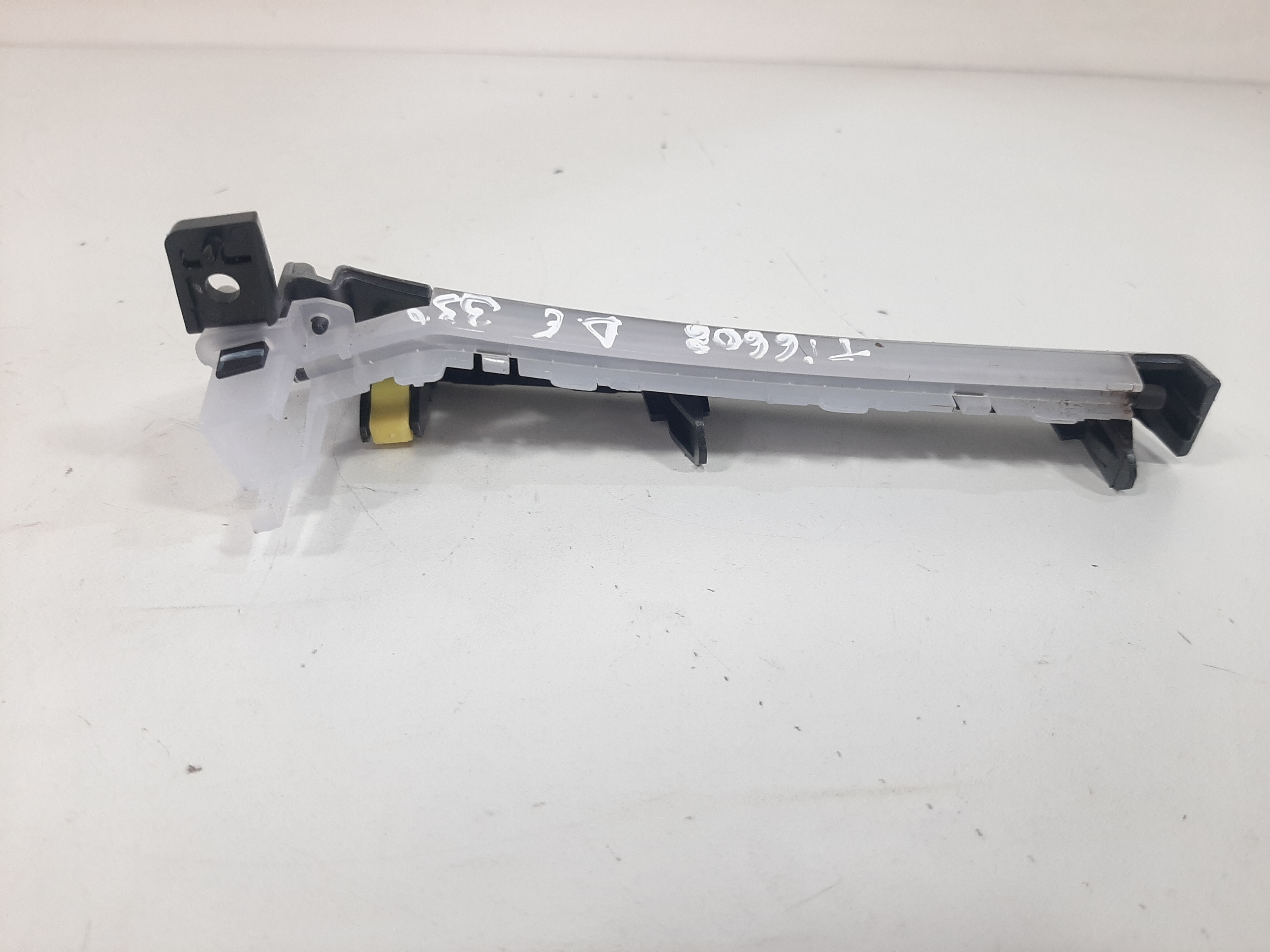 Aplique Painel Dianteiro Esquerdo Caoa Chery Tiggo 8 19 A 22 4