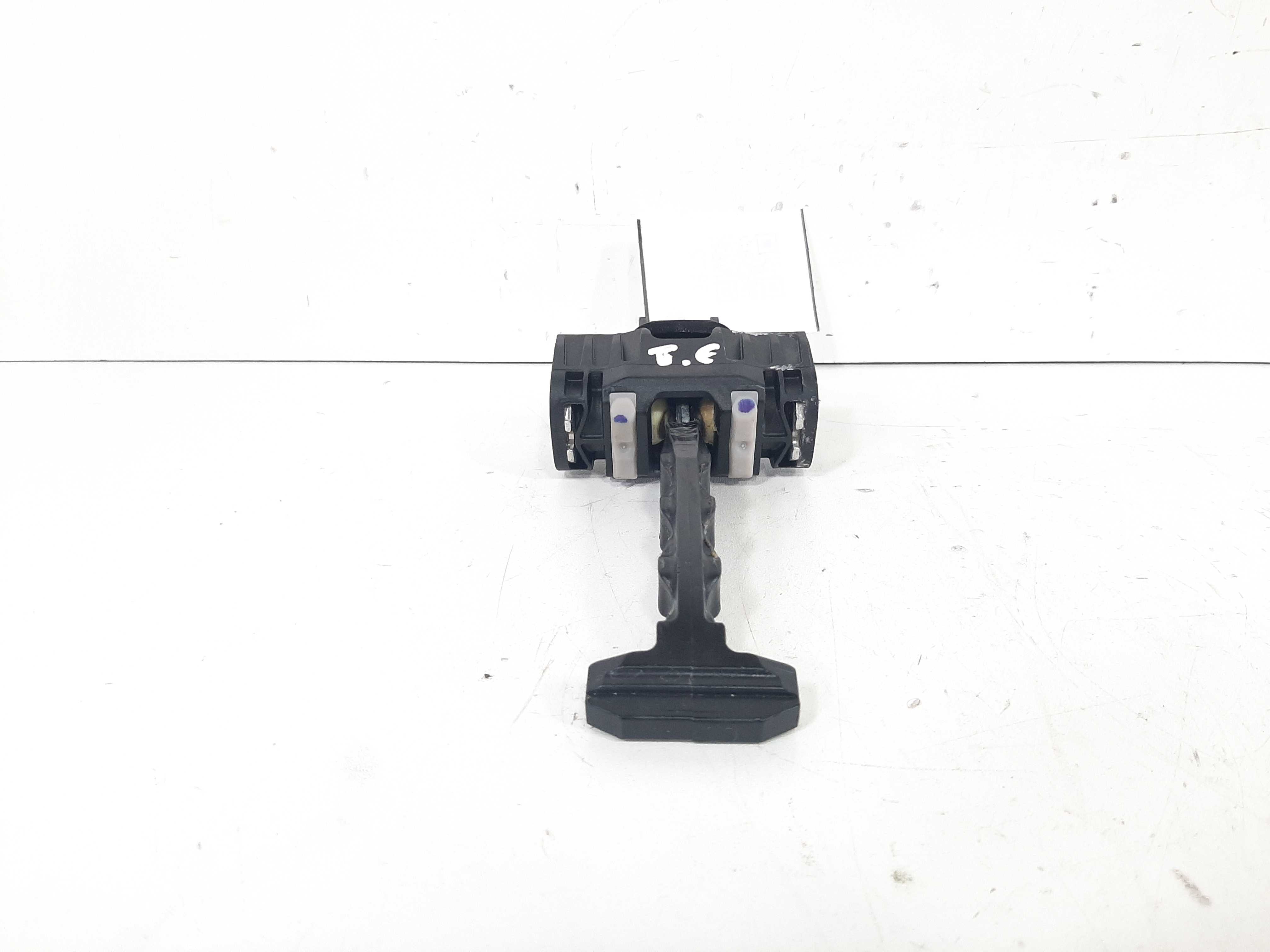 Limitador Porta Traseira Esquerdo Vw Jetta 2015 2016 2017 4