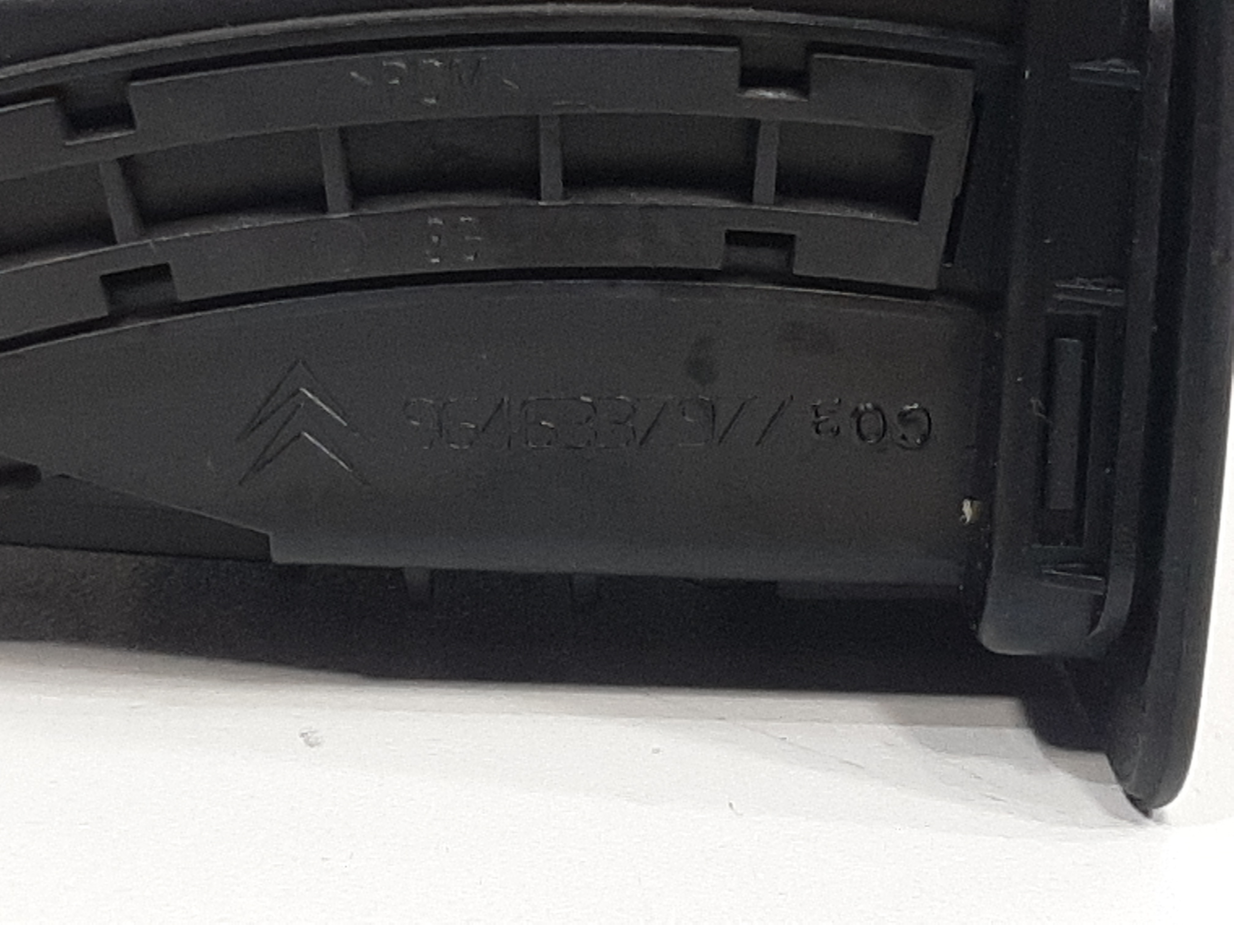 Difusor Ar Dianteiro Direito Citroen C4 2007 2008 A 2013 4