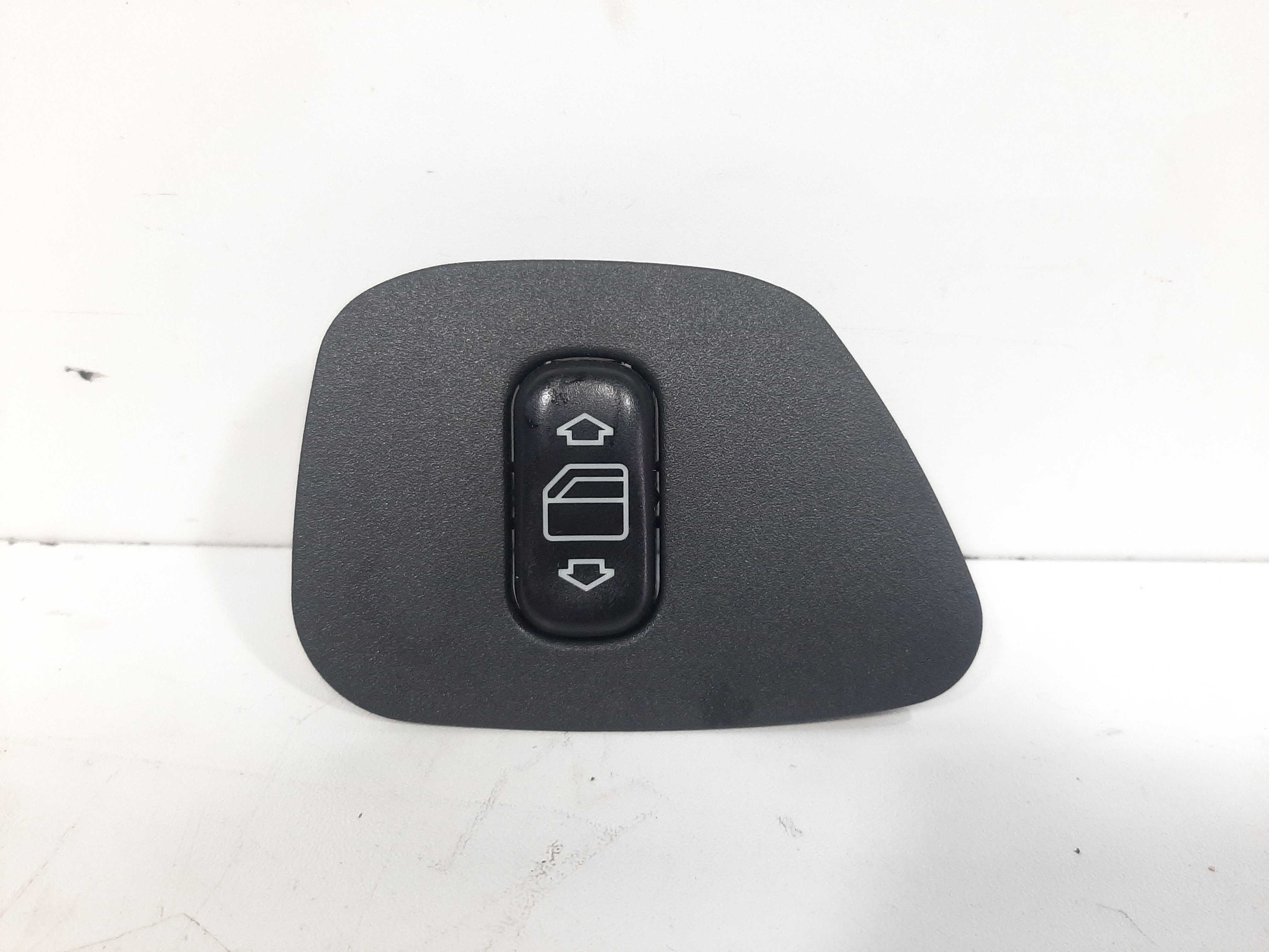 Botão Vidro Elétrico T.d Mercedes E320 W210 1998 A 2002 7