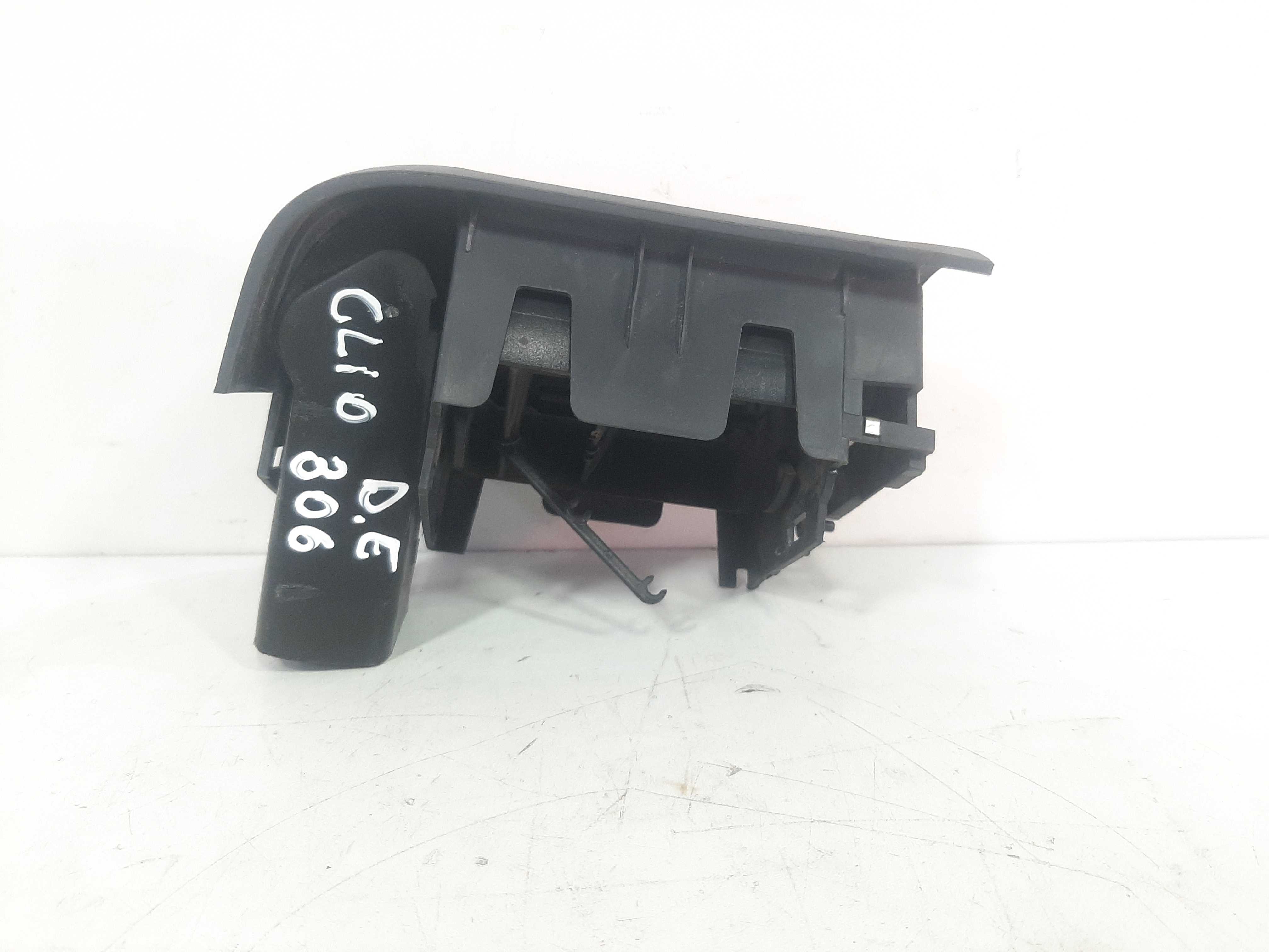 Difusor Ar Dianteiro Esquerdo Clio 2000 2001 2002 A 2012 1