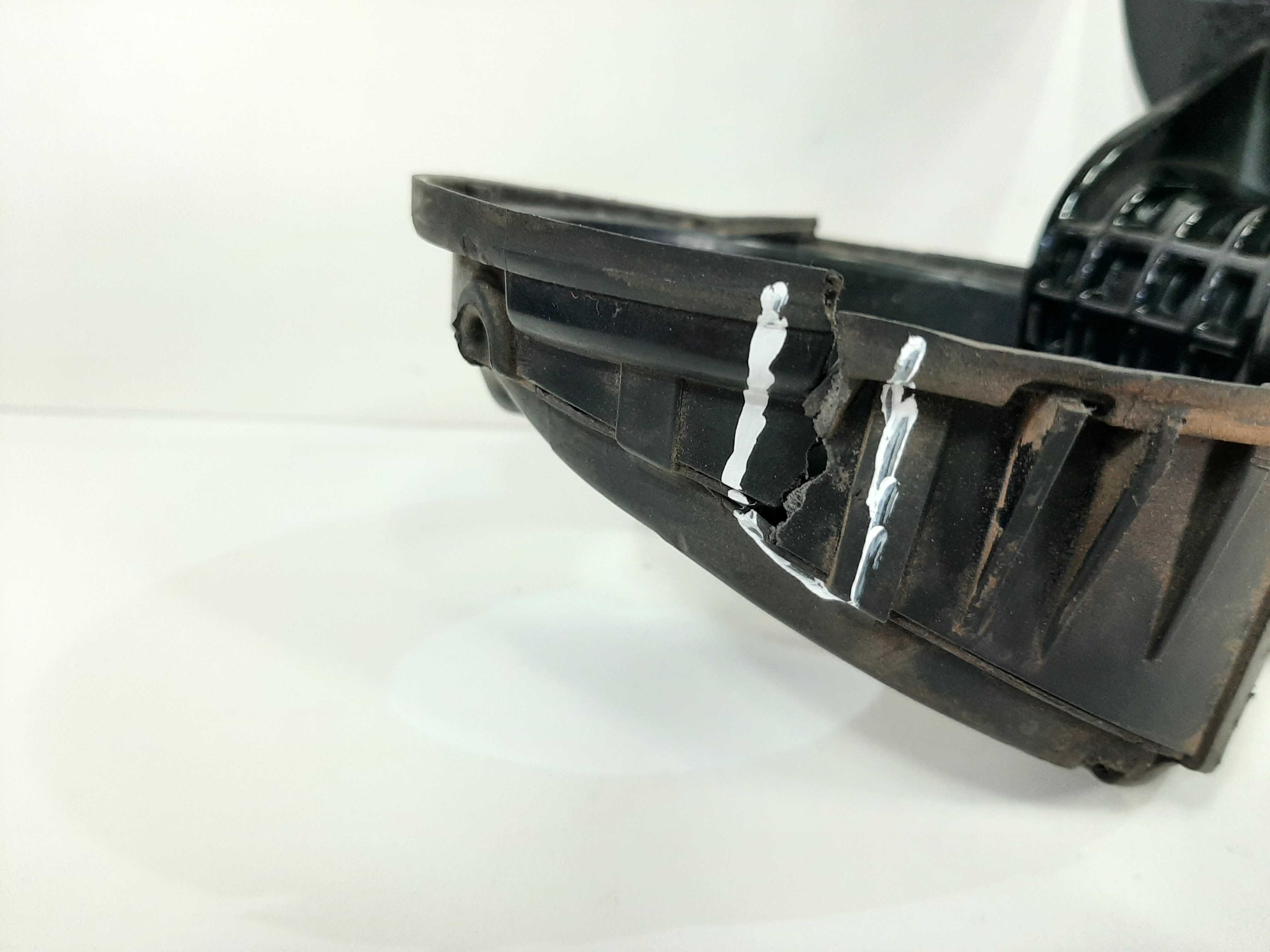 Portinhola Tanque Citroen C4 Hatch 2007 A 2013 C/ Avaria 1