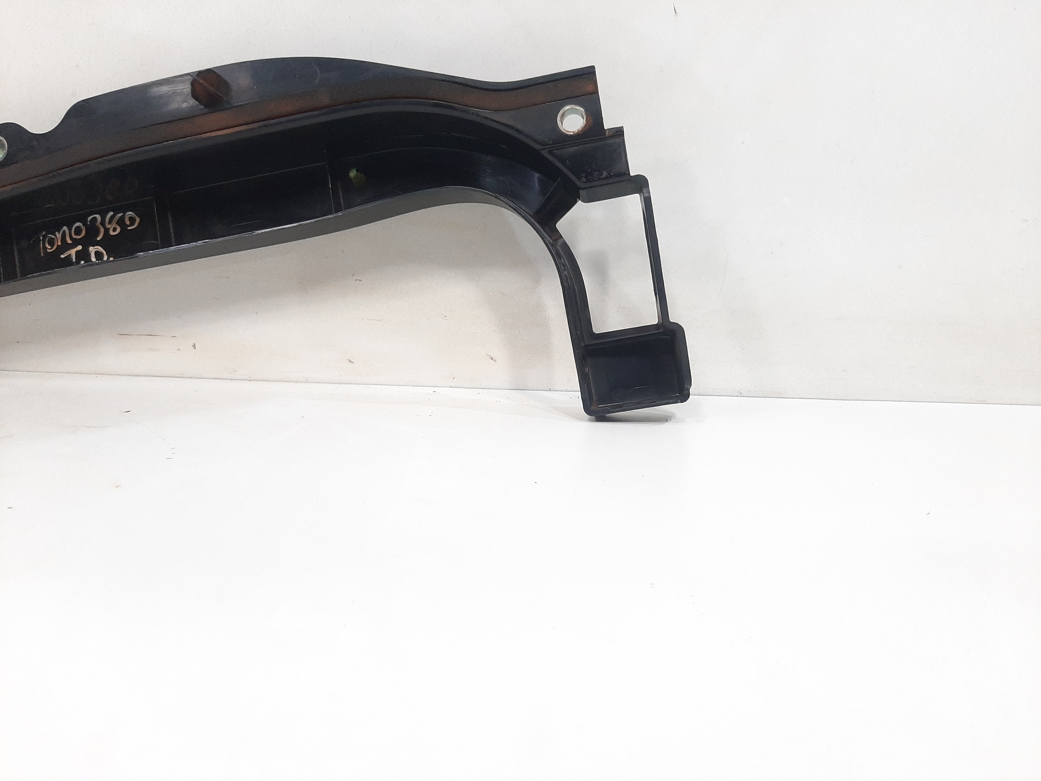 Moldura Lateral Tampa Traseira Direita Fiat Toro 2016 A 2023 8