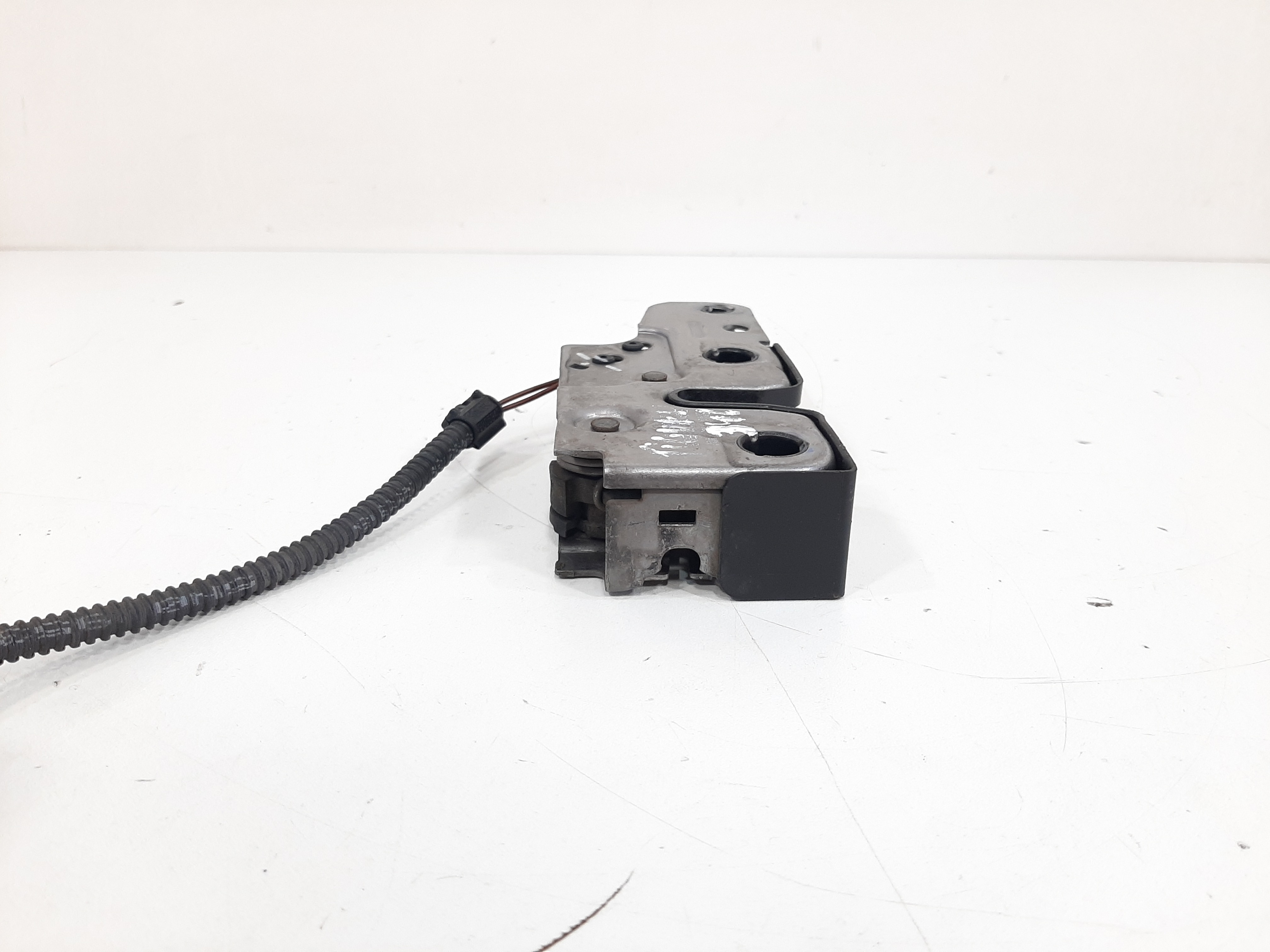 Fechadura Capô Volkswagen Vw Tiguan 2012 2013 2014 A 2017 2
