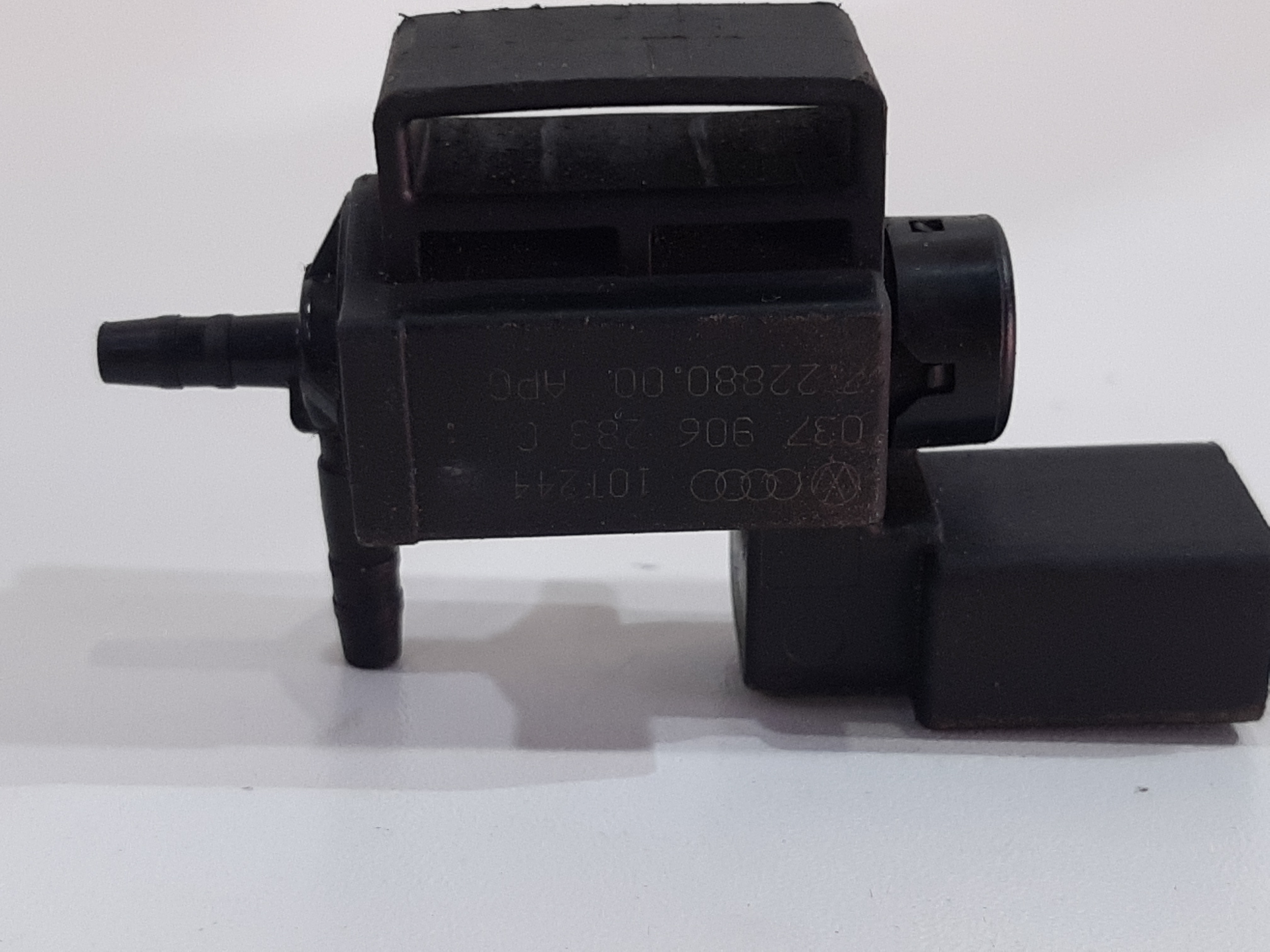 Válvula Solenoide Audi A4 A5 Q3 Q5 2.0 Tfsi 037906283c Jetta 6