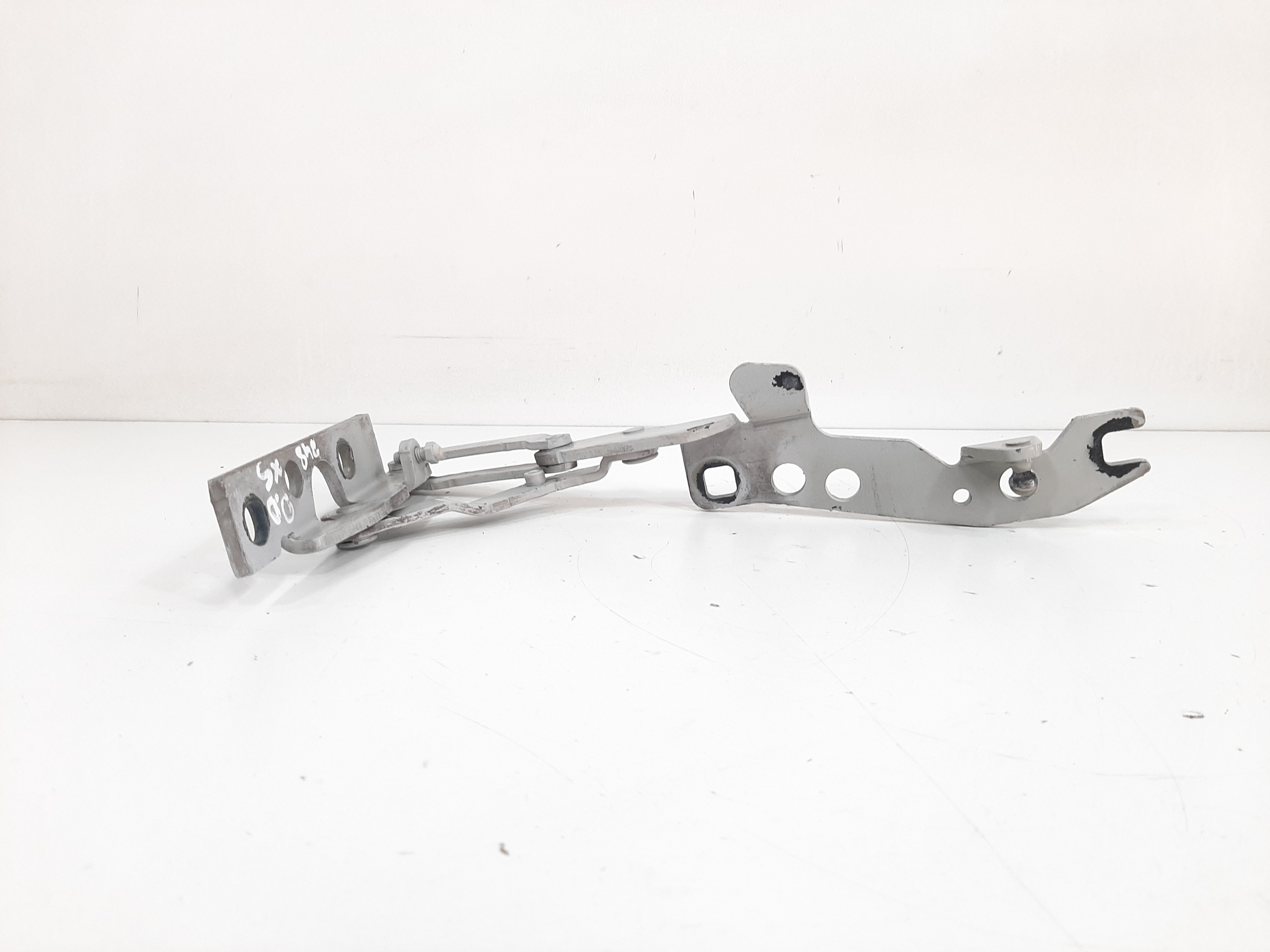 Dobradiça Dianteira Direita Capô Bmw X5 E53 1999 2000 A 2006 7
