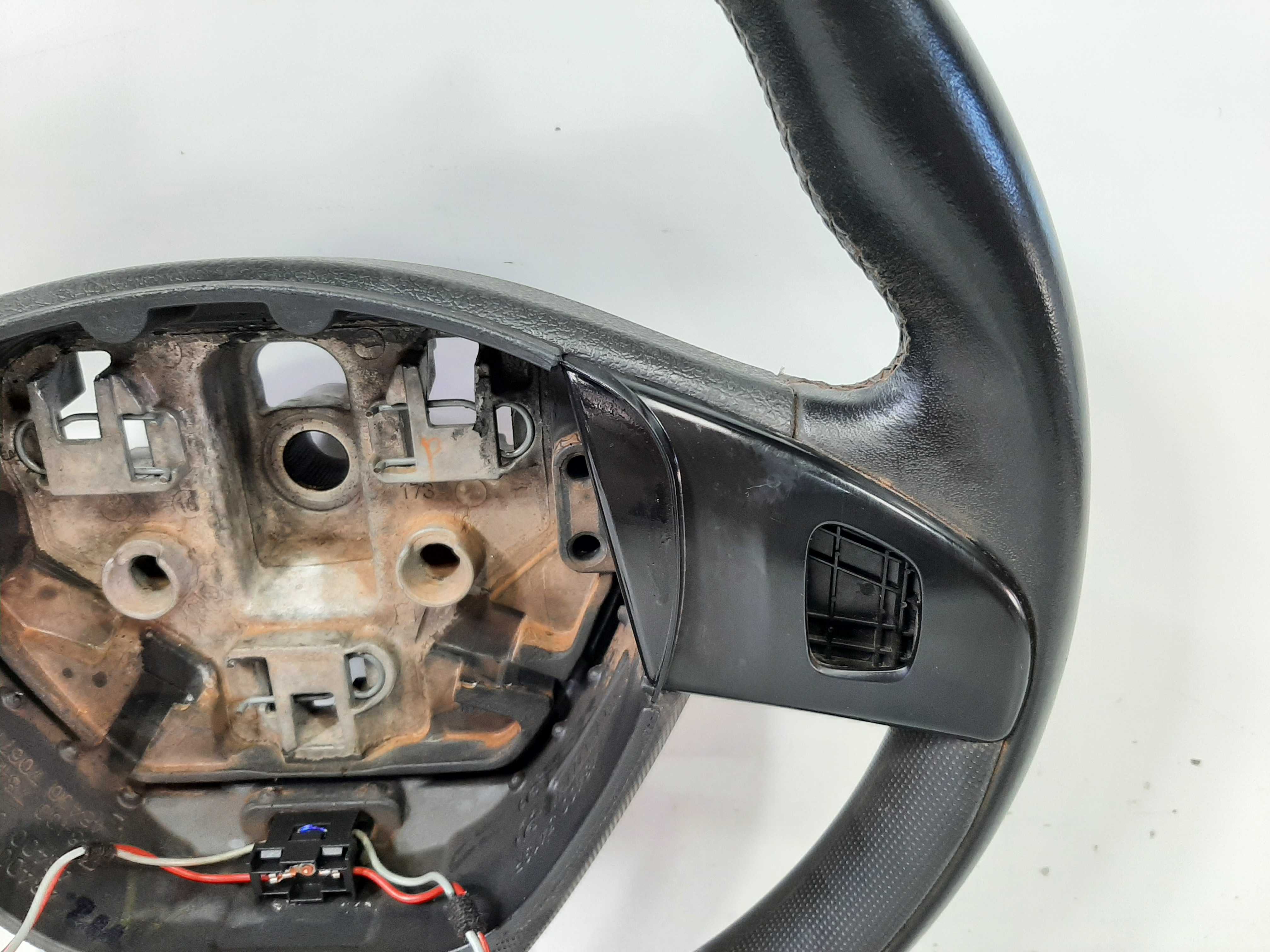 Volante Direção S/comandos Renault Oroch 2016 2017 2018 2019 6