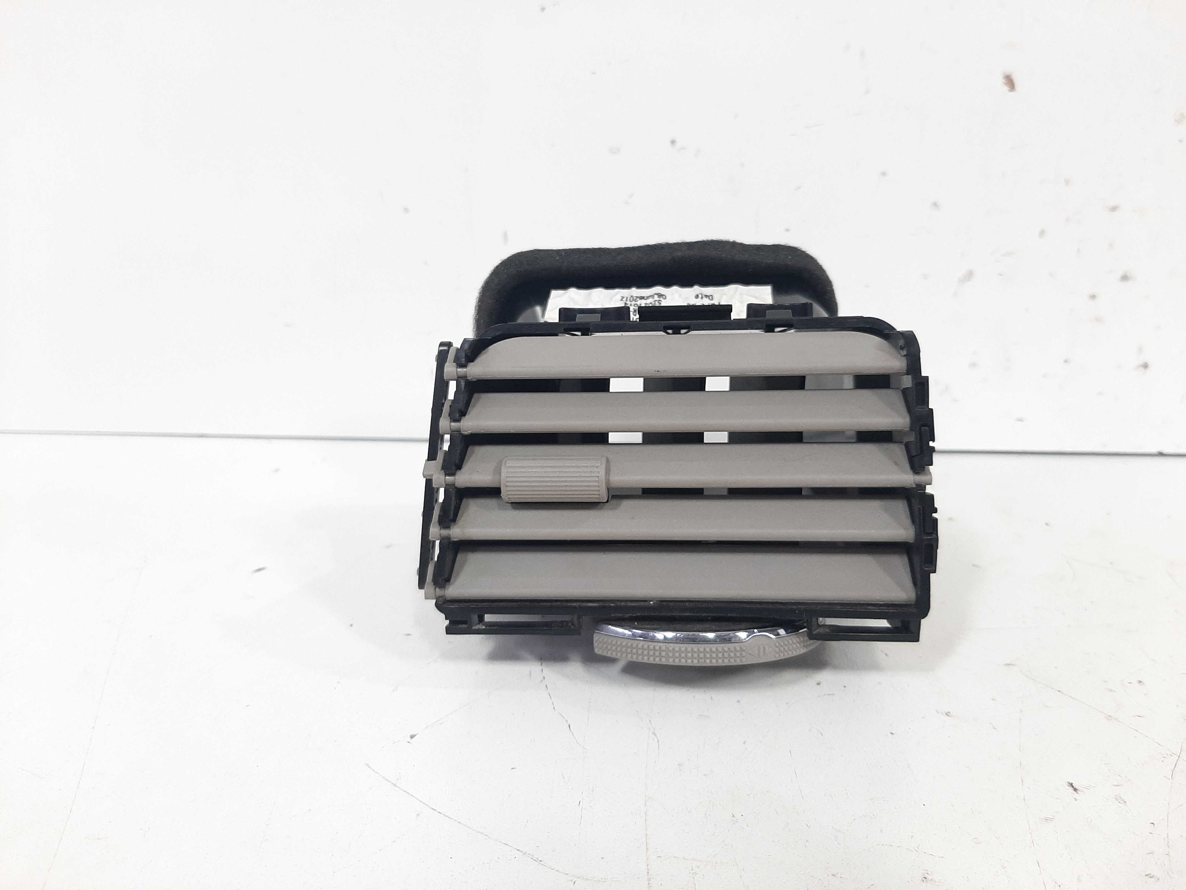 Difusor Ar Dianteiro Direito Gm Spin 2012 2013 2014 A 2017 7