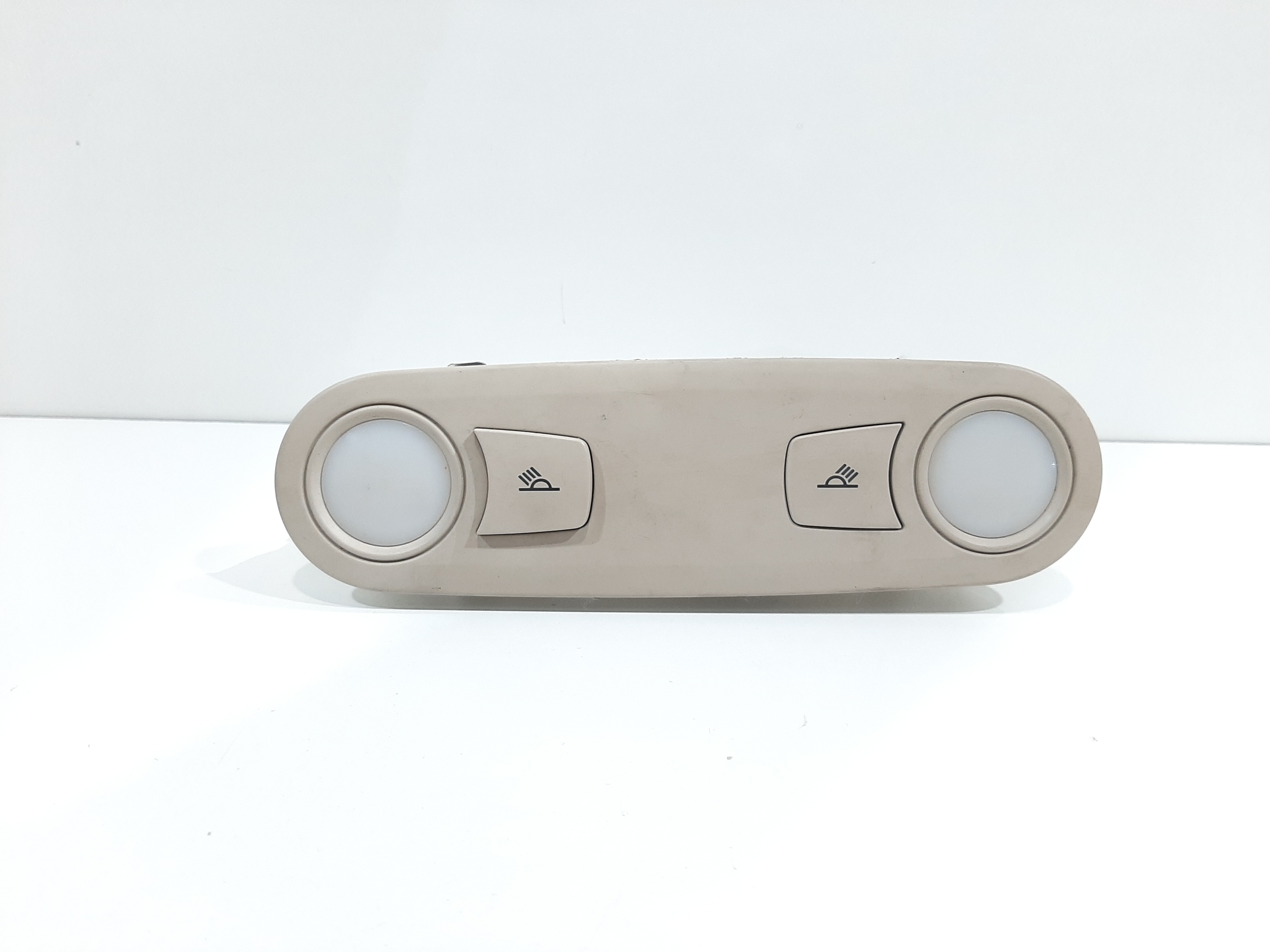 Luz Cortesia Teto Traseira Audi A4 2008 A 2015 8t0947111au57 7