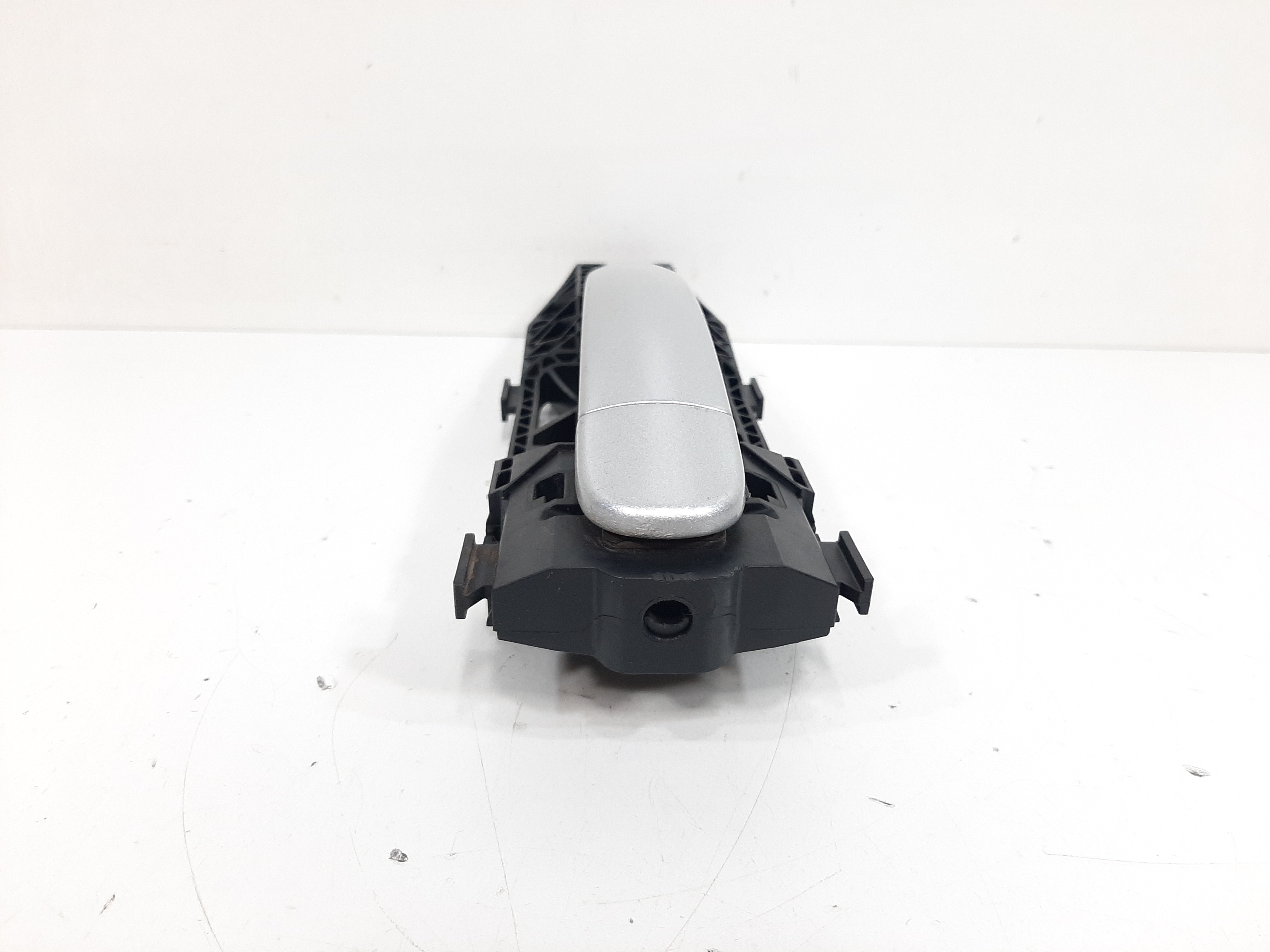 Maçaneta Externa Traseira Esquerda Vw Tiguan 2012 A 2017 4