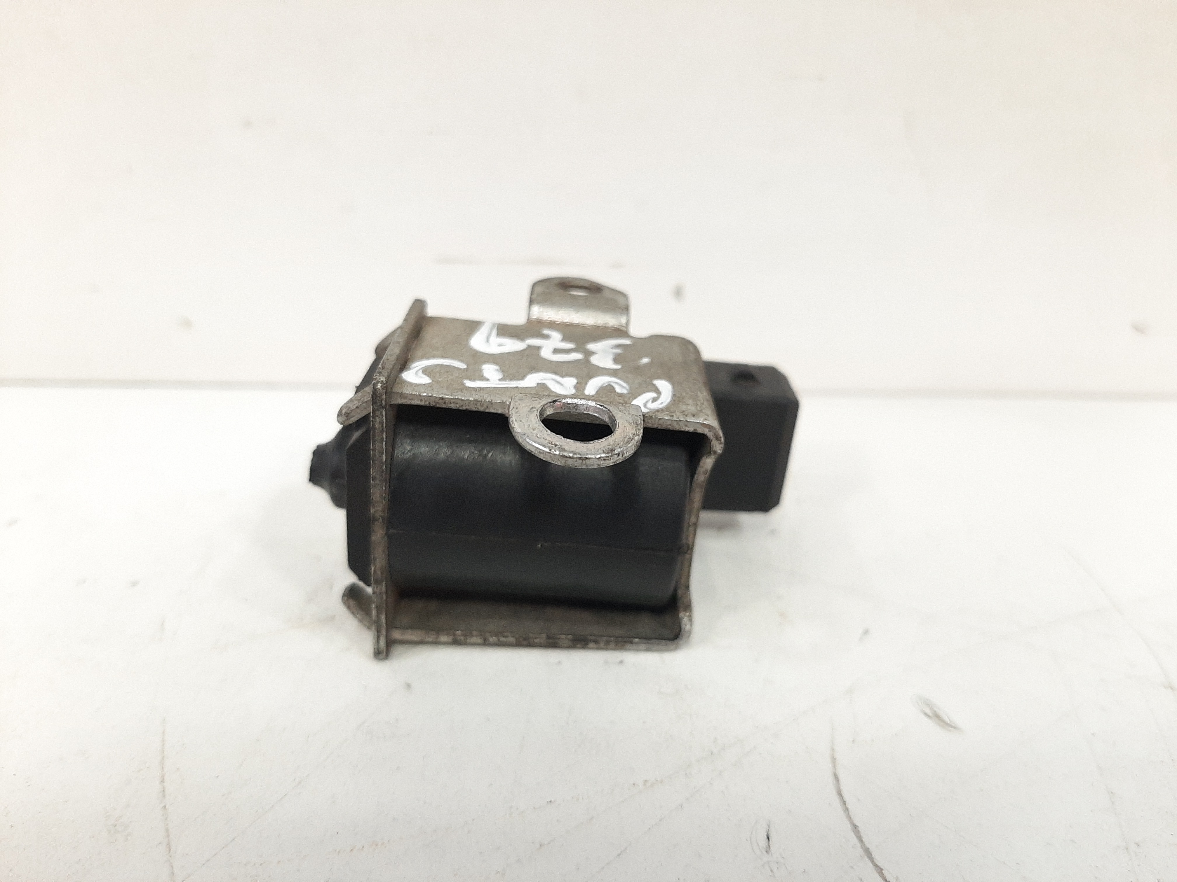 Válvula Solenoide Partida Fria Punto 1.4 08 A 2012 51808646 6