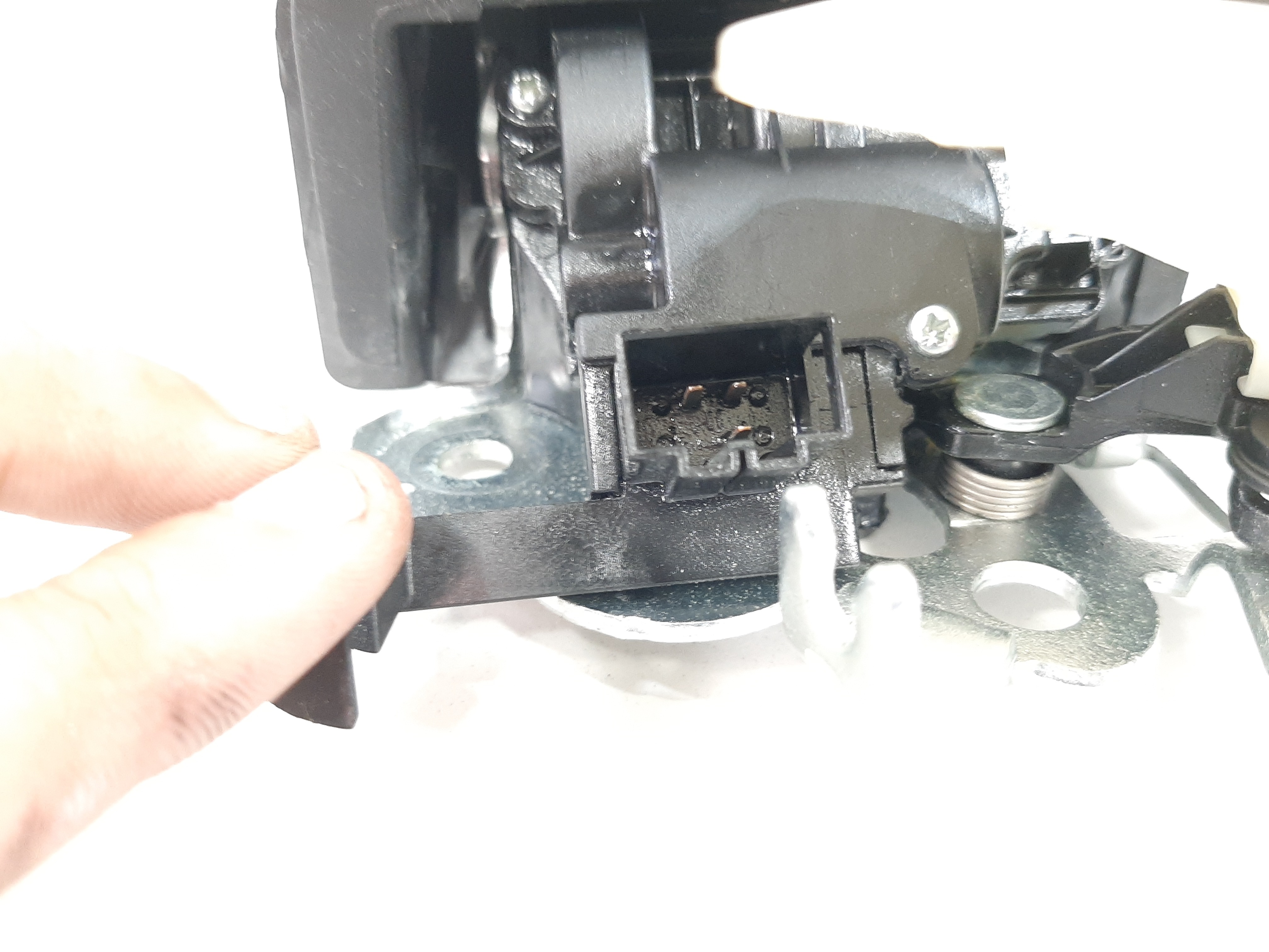 Fechadura Tampa Traseira Vw Jetta 2.0 Tsi 2011 2012 A 2017 3