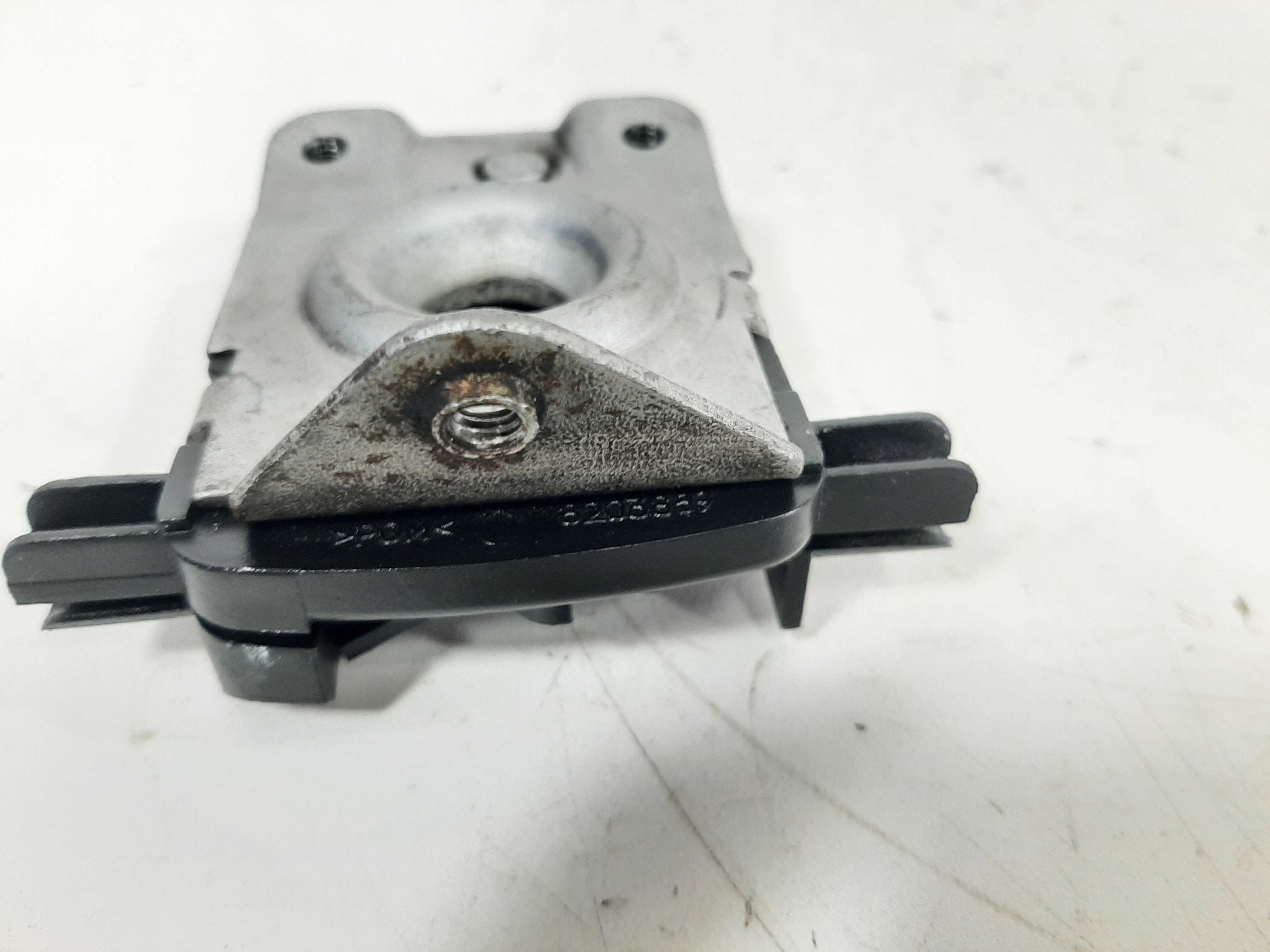 Fechadura Capo Dianteiro Bmw 540i 96 97 A 2002 2003 2004 3