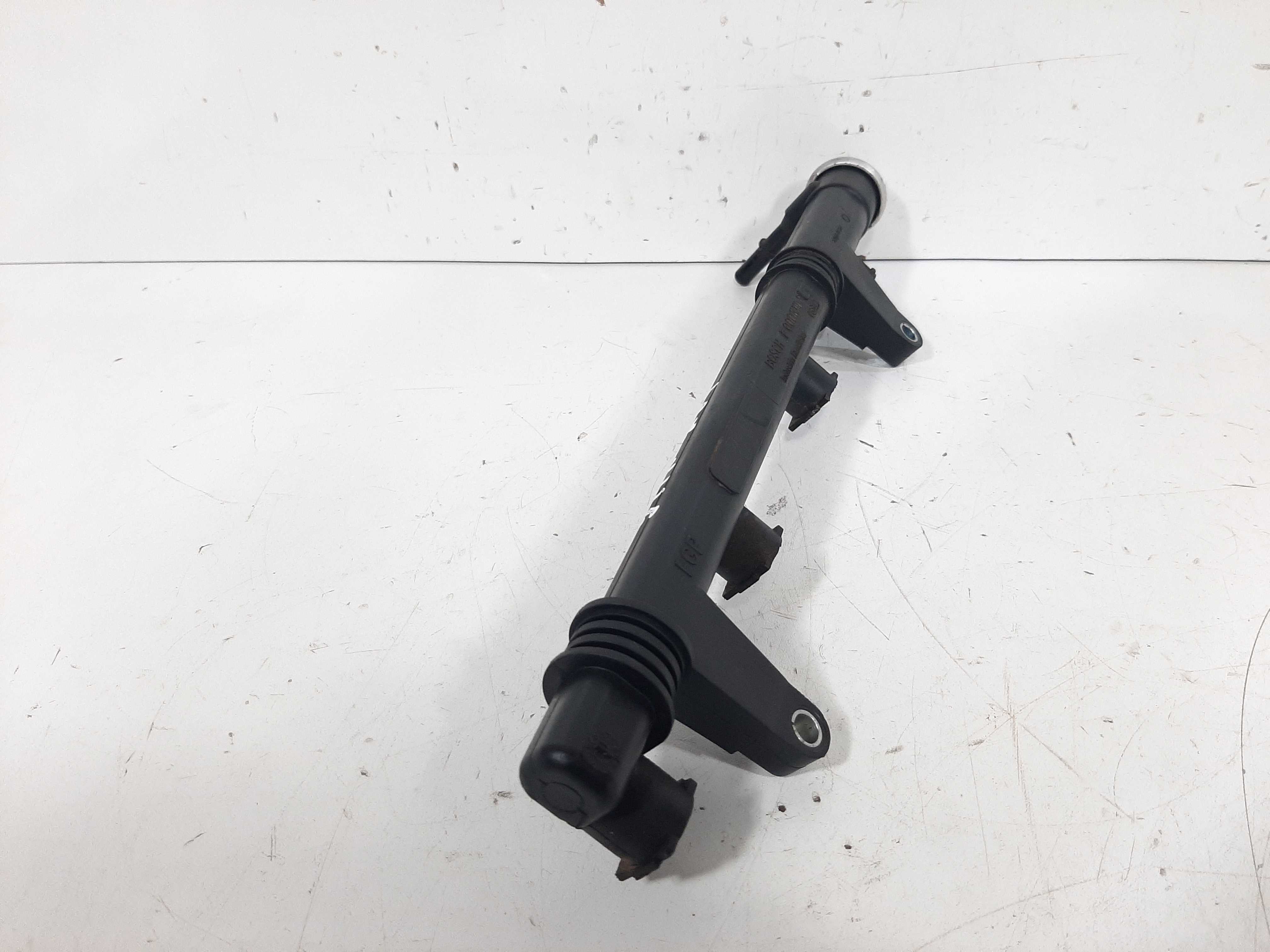 Flauta Bicos Injetores Gm Spin Onix 1.8 8v 2012 2013 A 2017 3