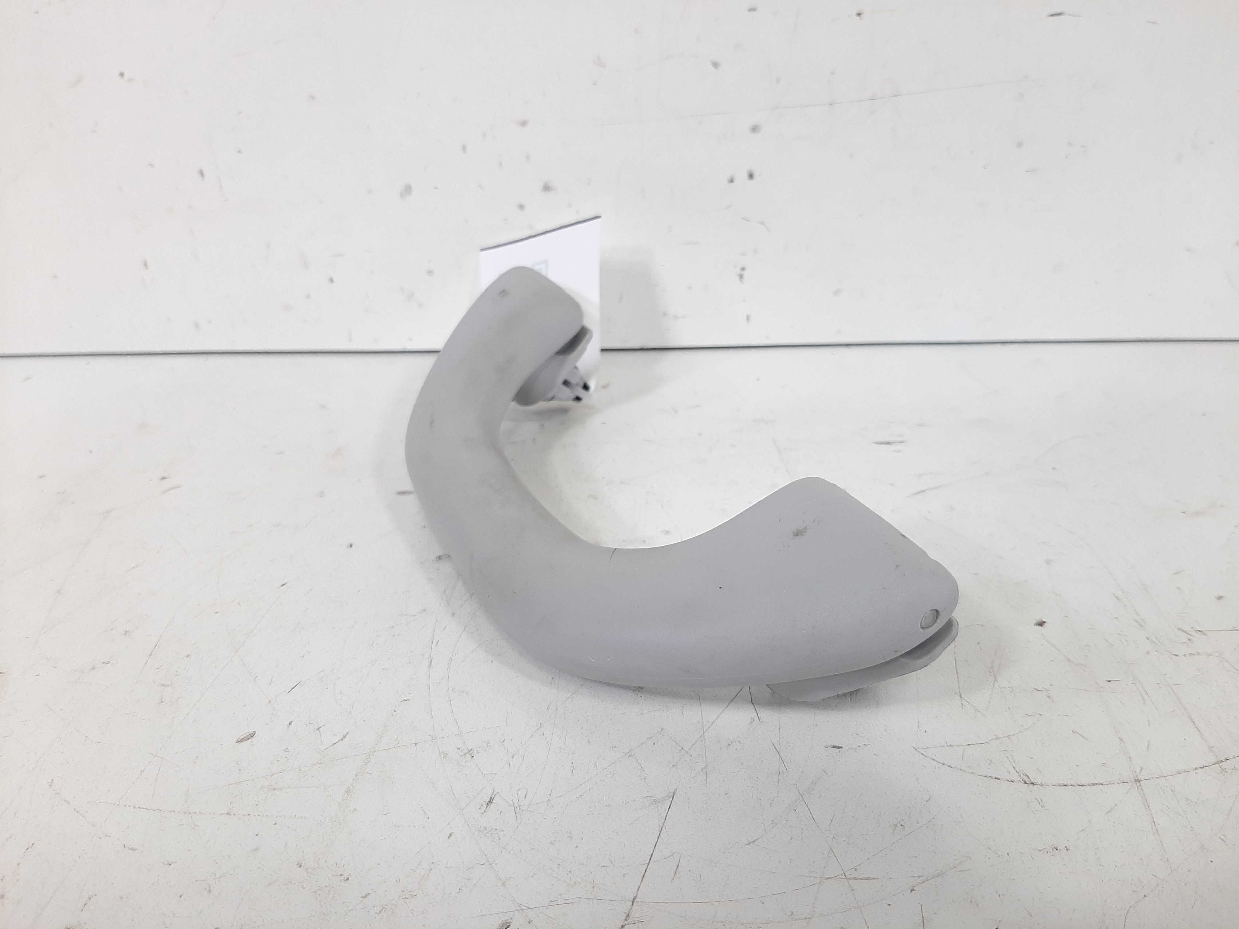 Pega Mão Dianteiro Direito Vw Jetta Tsi 2013 2014 2015 2016 2