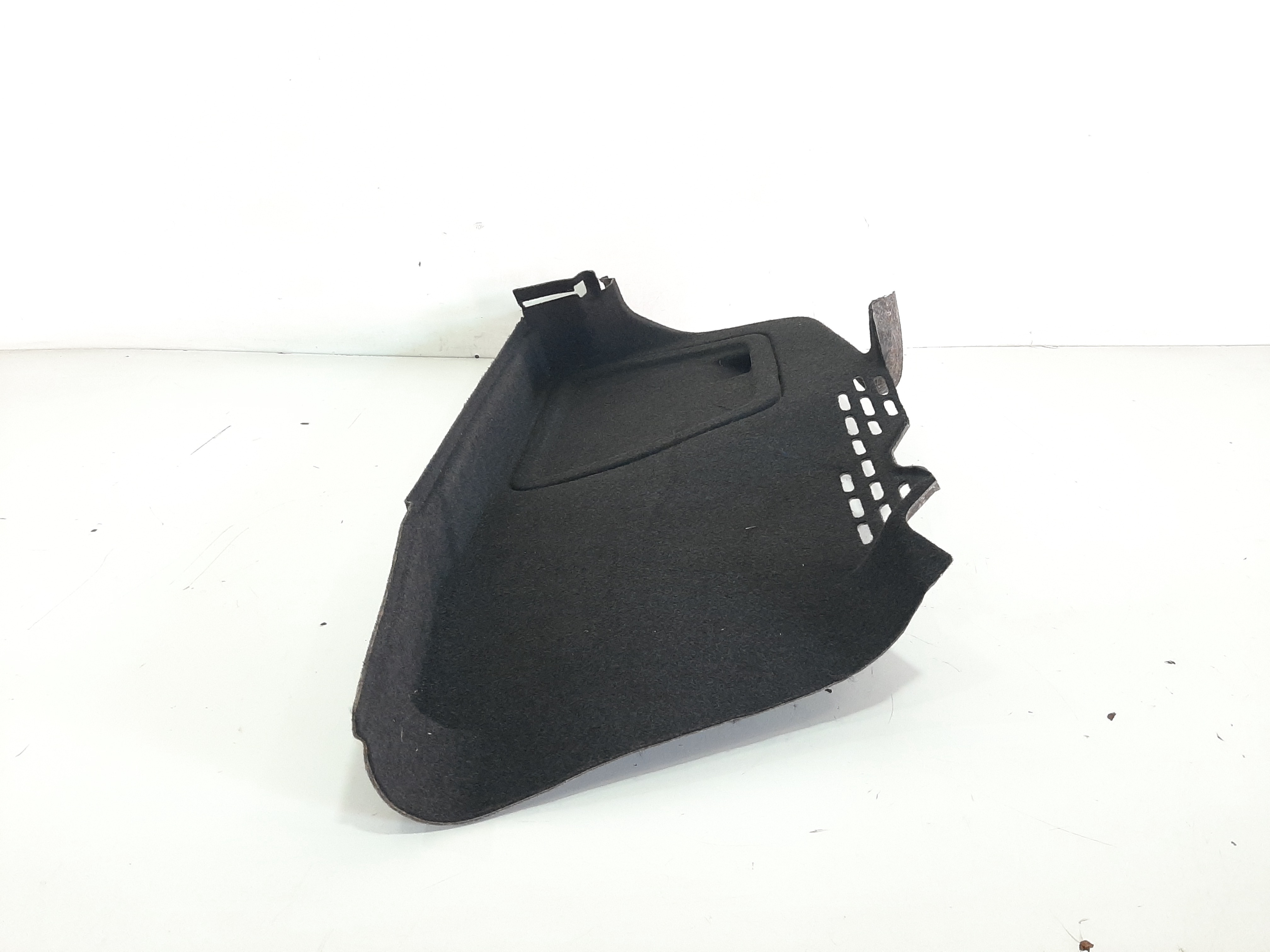 Forro Lateral Esquerdo Portamalas Audi A4 2010 2011 A 2019 2