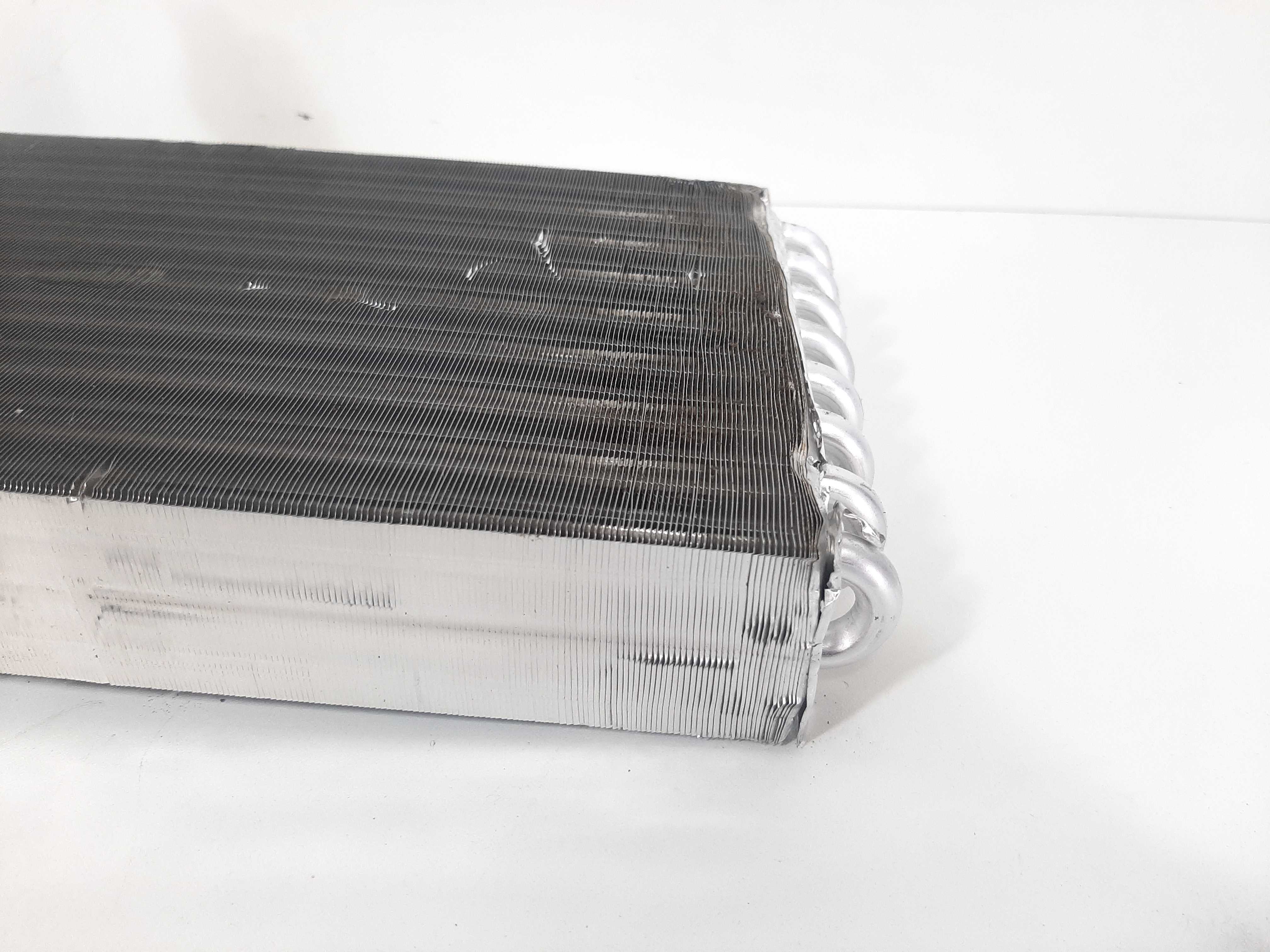 Radiador Ar Quente Audi A3 Vw Golf 2004 2005 2006 2007 2008 4
